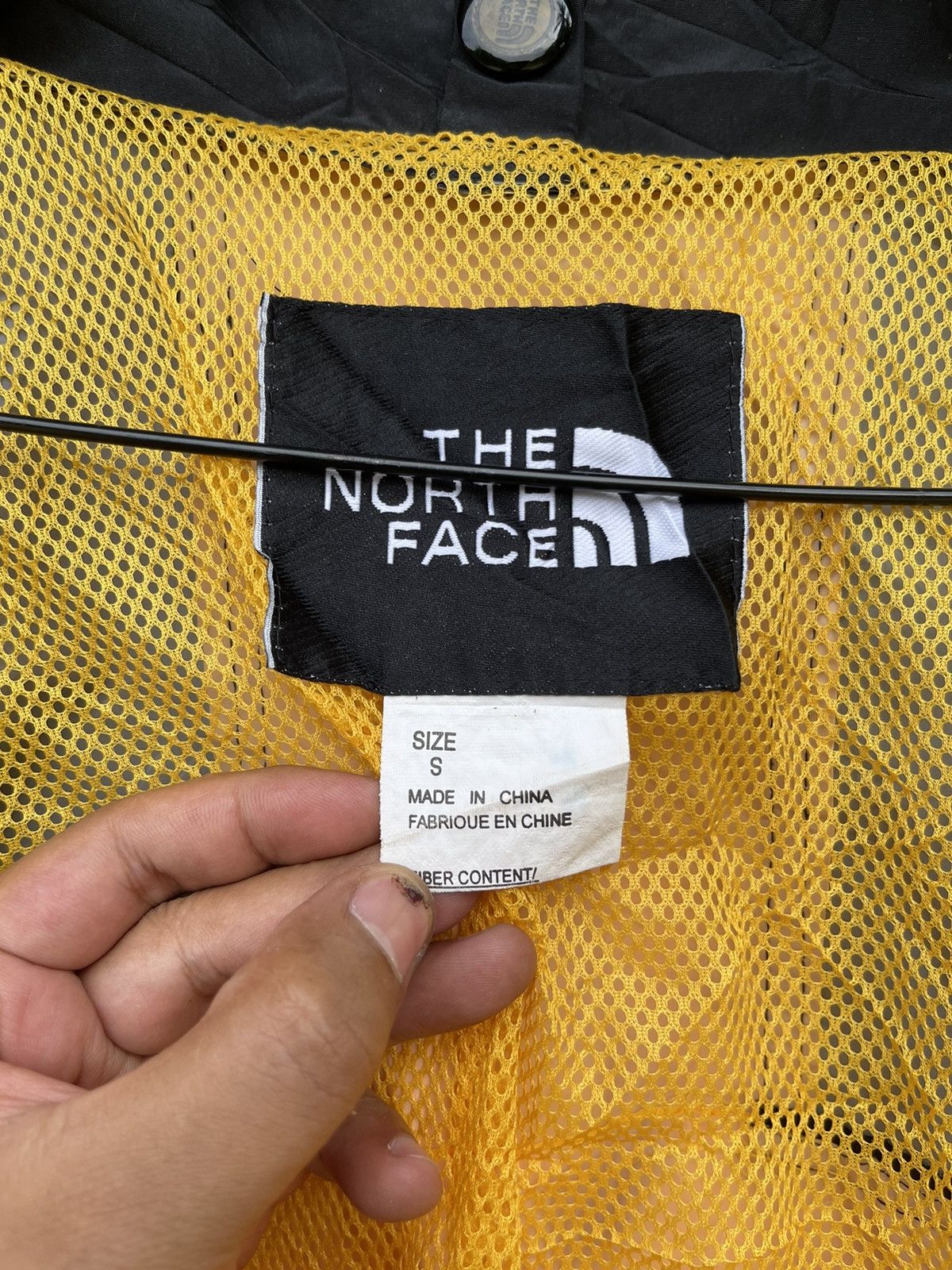 The North Face Vintage The North Face Mountain Light Shell Jacket Size US L / EU 52-54 / 3 - 3 Thumbnail