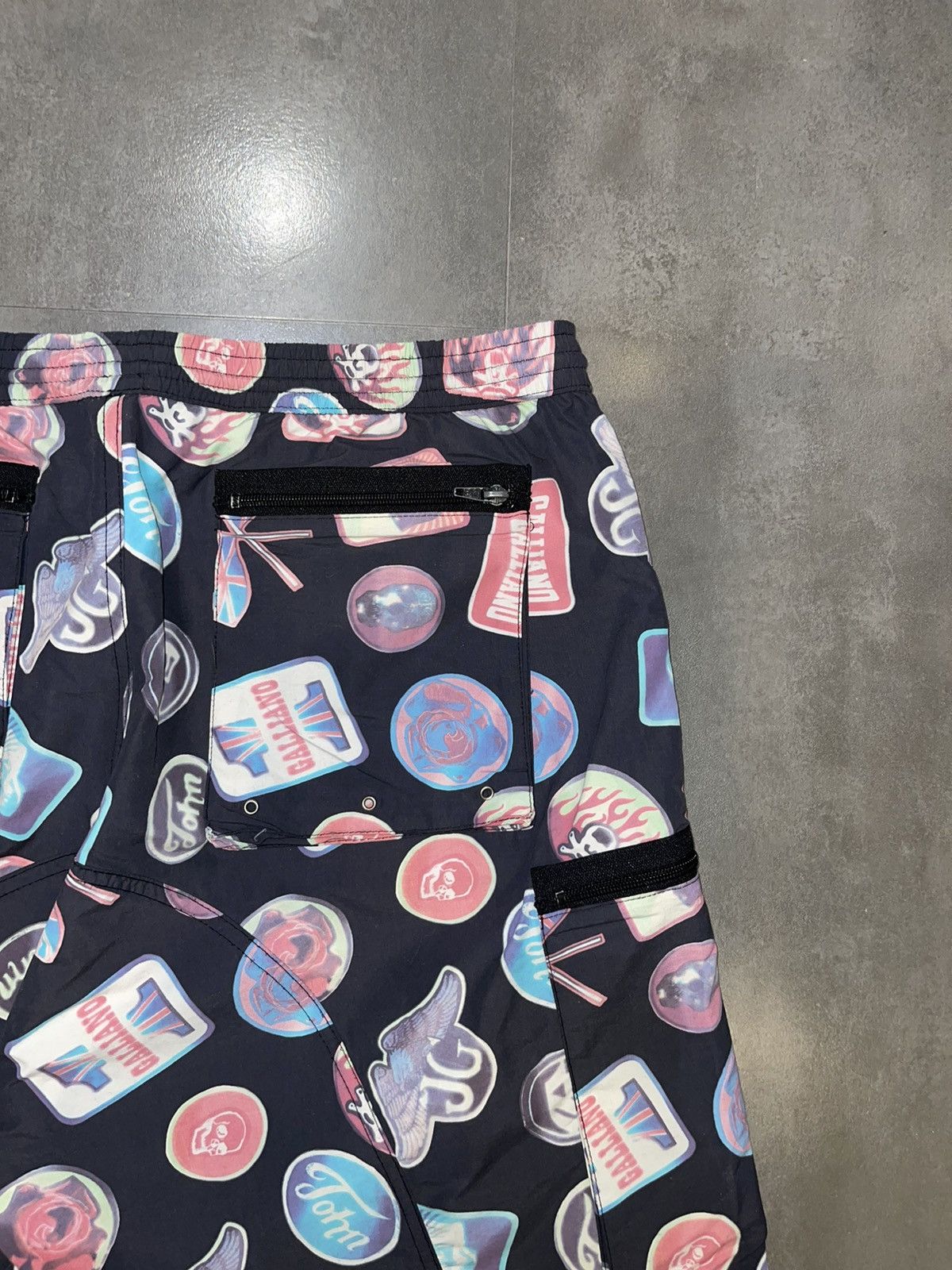 John Galliano John Galliano All Over Printed Swim Shorts Size US 32 / EU 48 - 6 Thumbnail