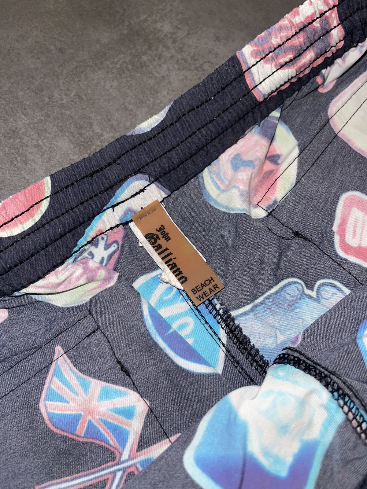John Galliano John Galliano All Over Printed Swim Shorts Size US 32 / EU 48 - 14 Thumbnail