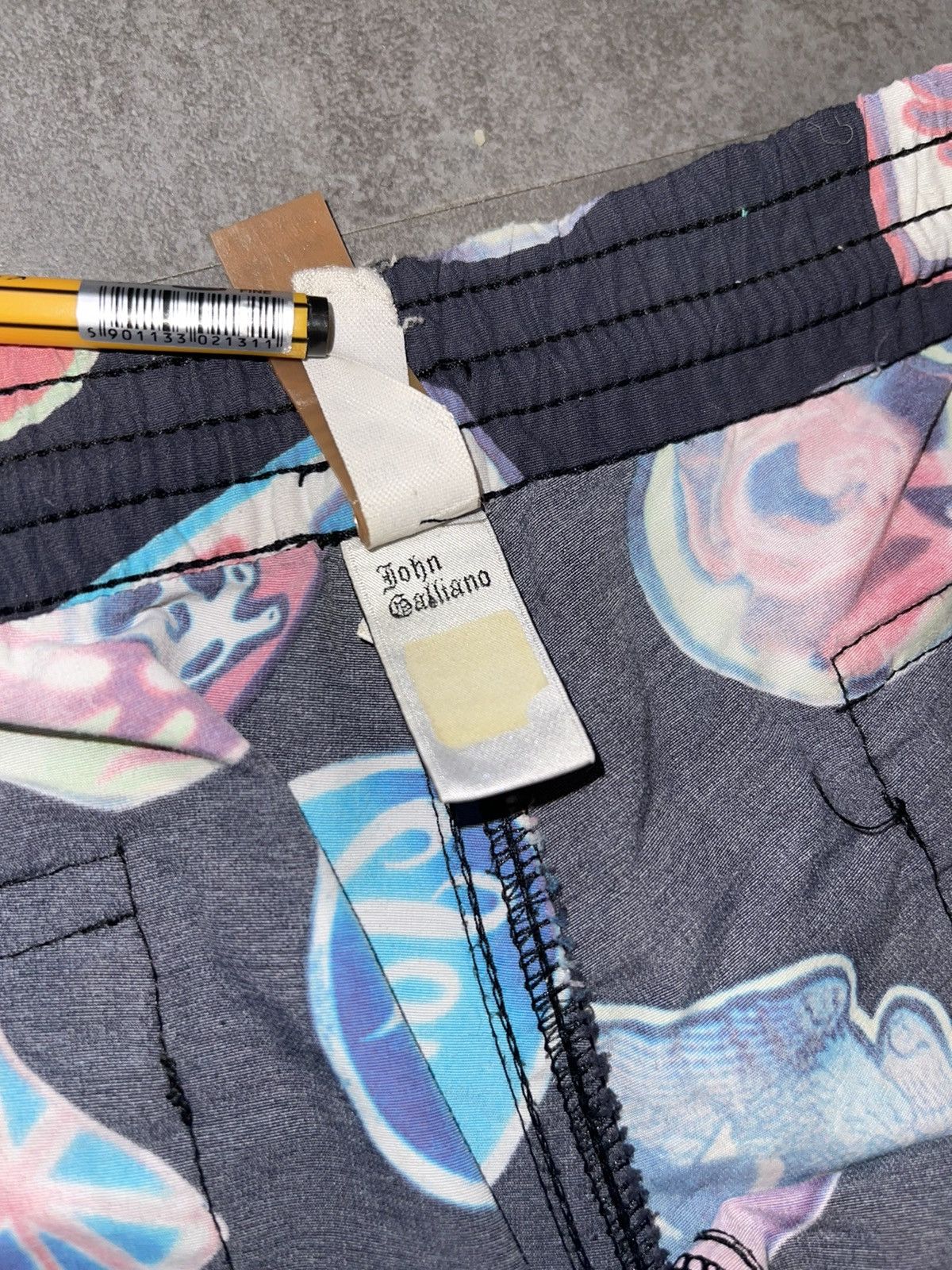 John Galliano John Galliano All Over Printed Swim Shorts Size US 32 / EU 48 - 15 Thumbnail
