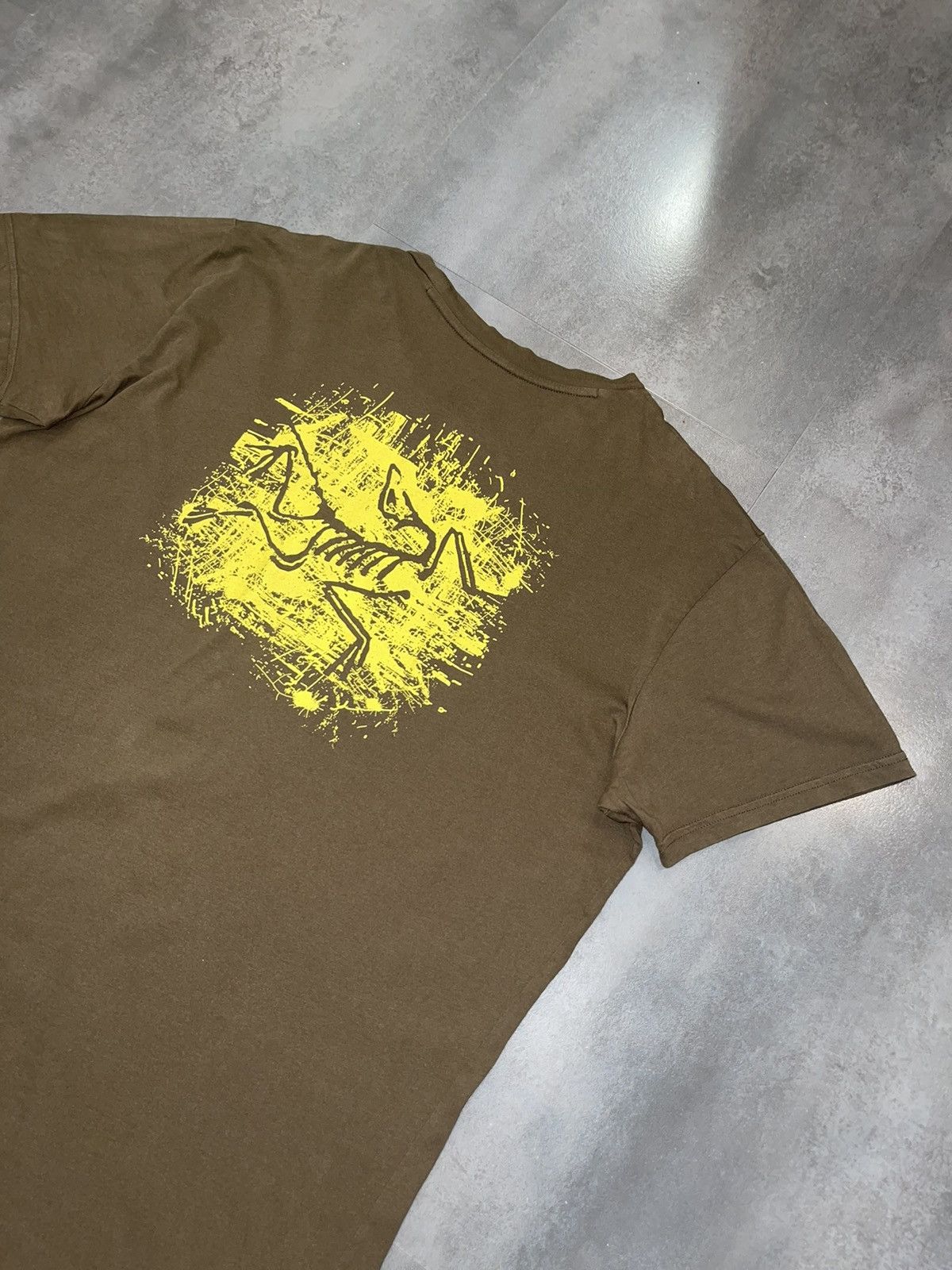 Arc'teryx Arc'Teryx Big Logo Yellow Brown Short Sleeve T-Shirt Size US XL / EU 56 / 4 - 3 Thumbnail