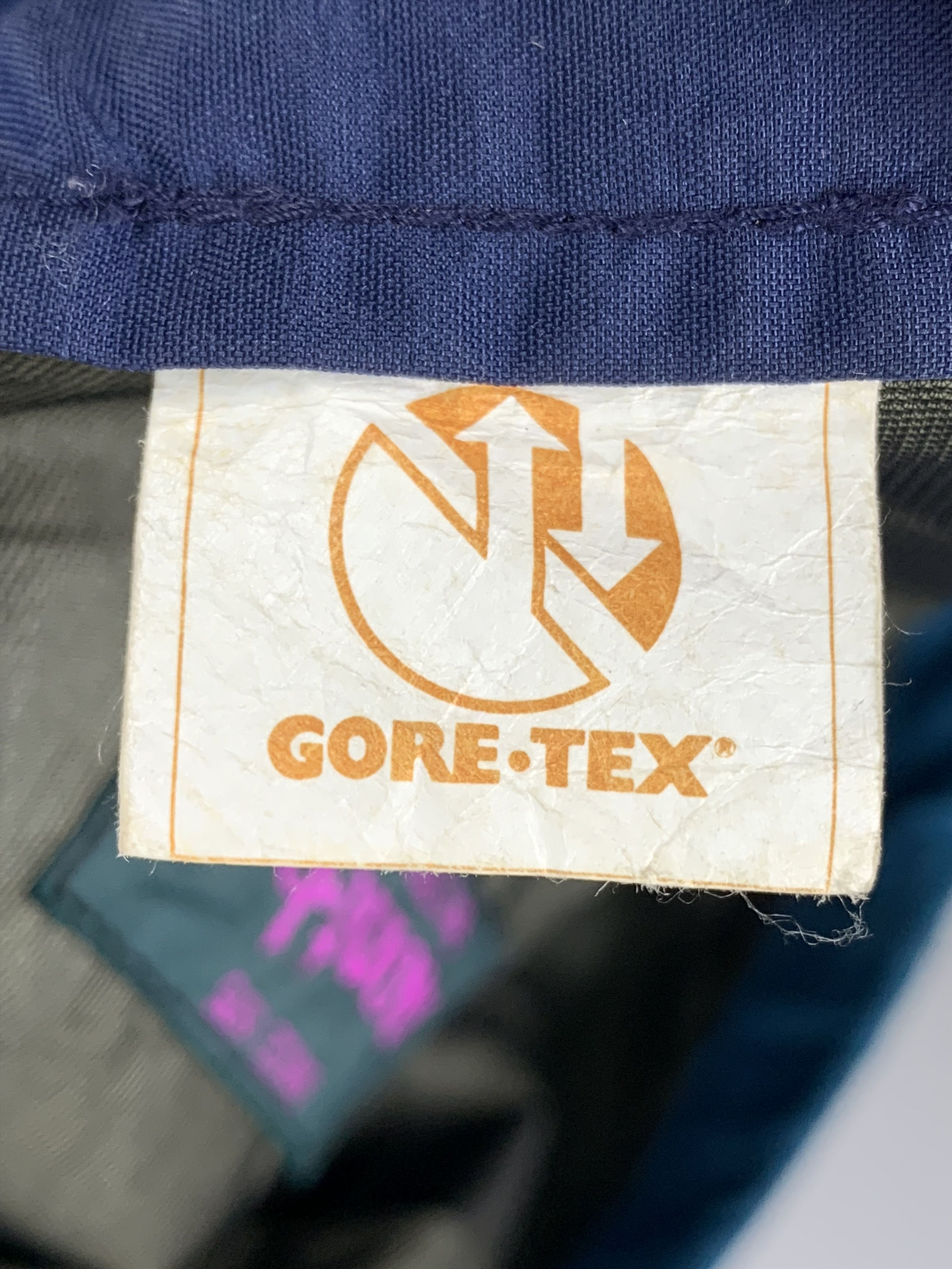 Goretex × Montbell × Vintage Vintage MONTBELL x GORETEX Windbreaker Jacket Size US M / EU 48-50 / 2 - 19 Thumbnail