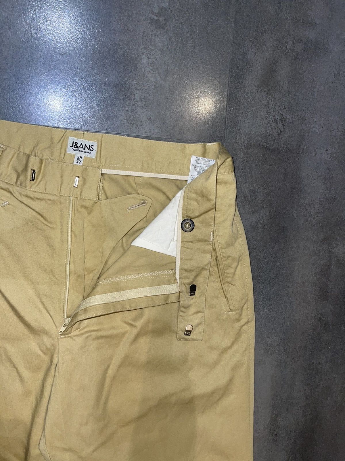 Dolce & Gabbana DS! Dolce & Gabbana Beige Chino Pants Size US 32 / EU 48 - 14 Thumbnail