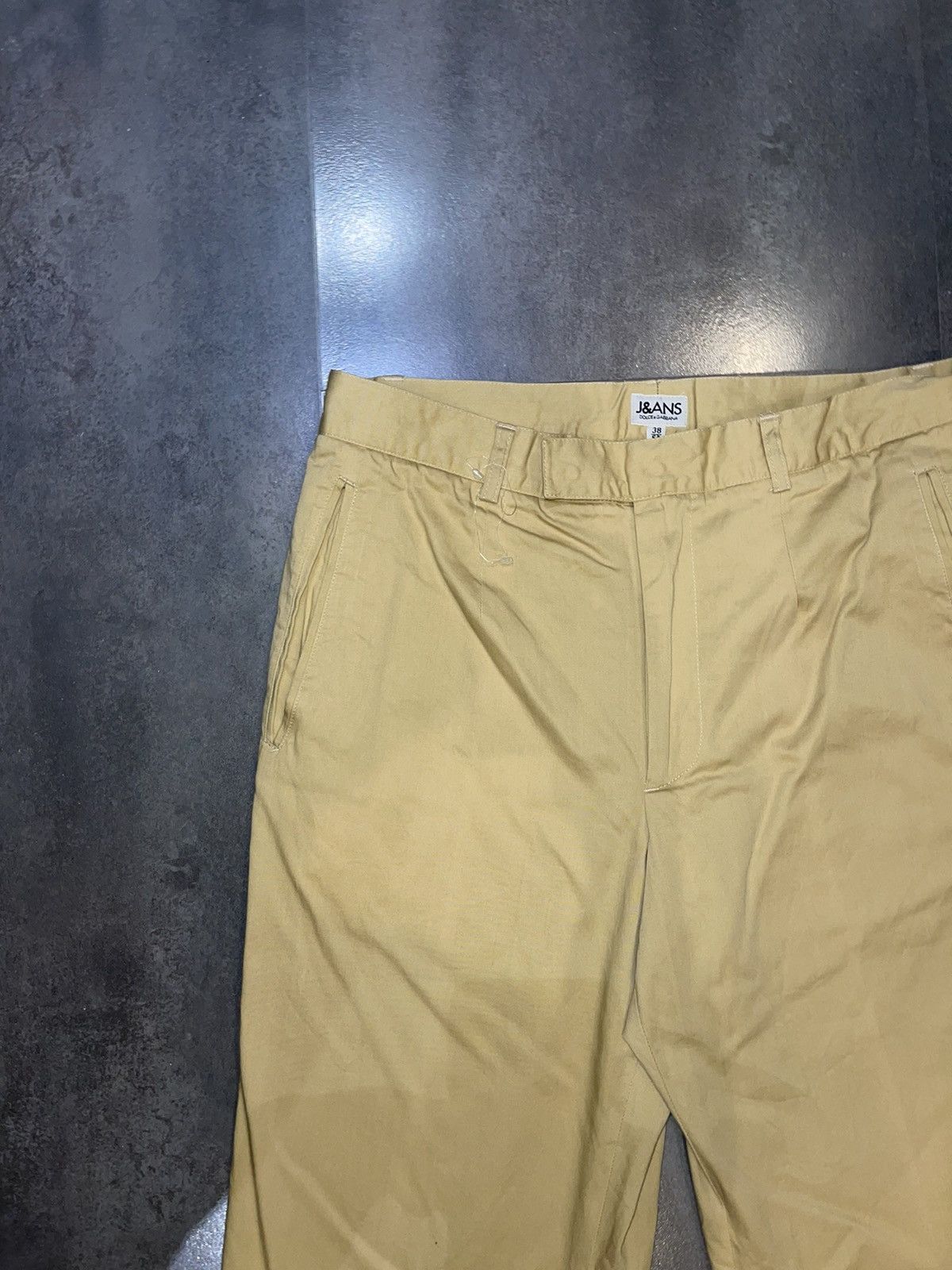 Dolce & Gabbana DS! Dolce & Gabbana Beige Chino Pants Size US 32 / EU 48 - 2 Thumbnail