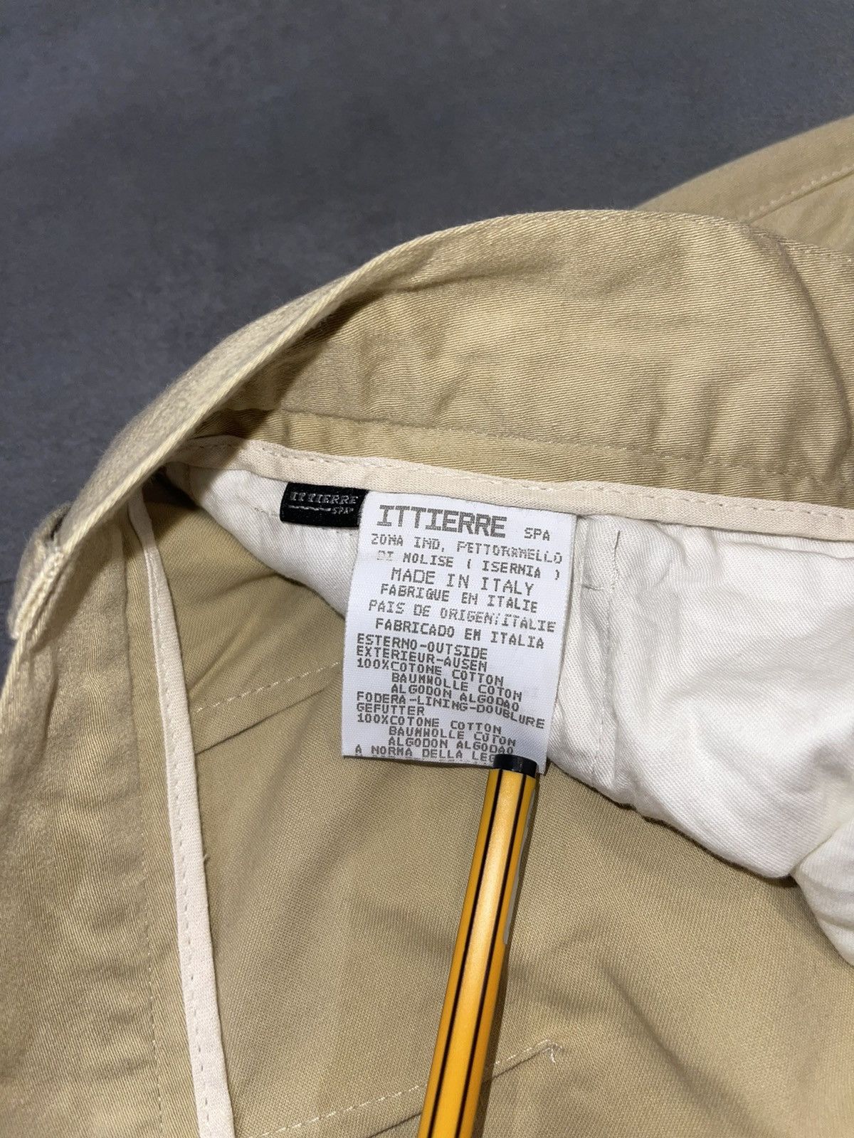 Dolce & Gabbana DS! Dolce & Gabbana Beige Chino Pants Size US 32 / EU 48 - 16 Thumbnail