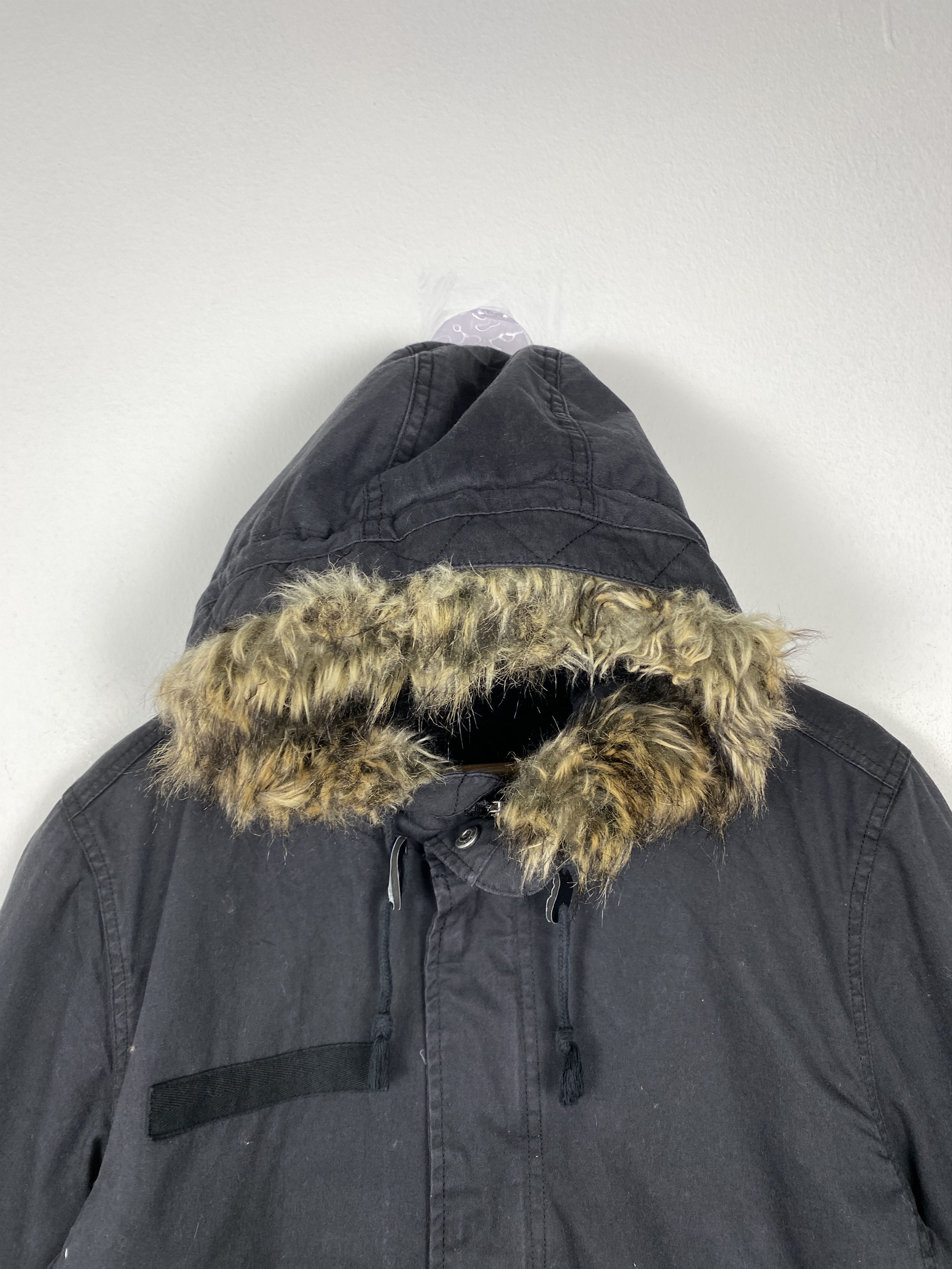 GU Vintage Uniqlo GU Parkas Fleece Lining Hoodie J1164 Jacket Size US S / EU 44-46 / 1 - 2 Thumbnail
