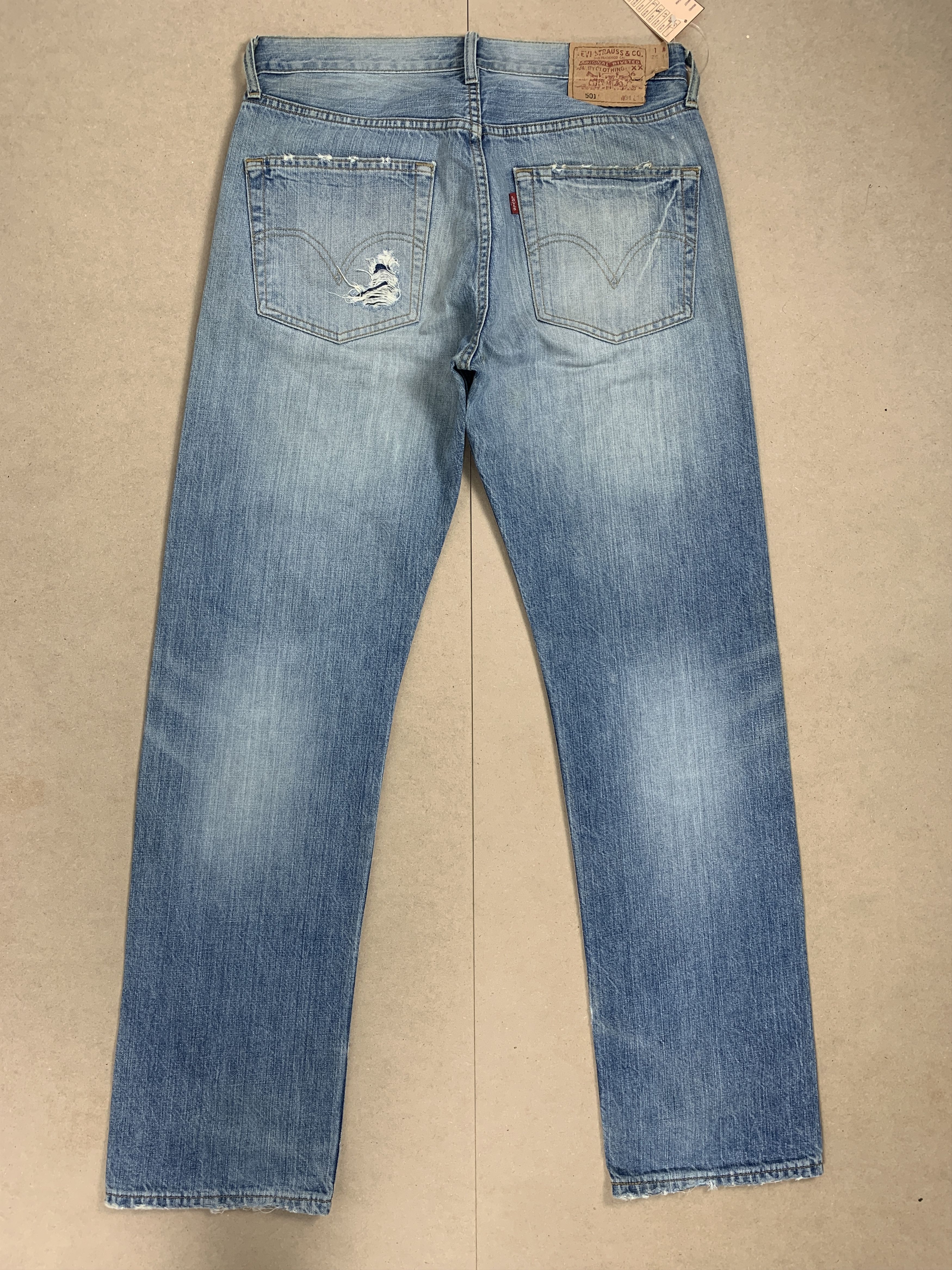 Levi's Vintage 90s LEVI'S 501 Straight Cut Distressed Jeans P0180 Size US 32 / EU 48 - 9 Thumbnail