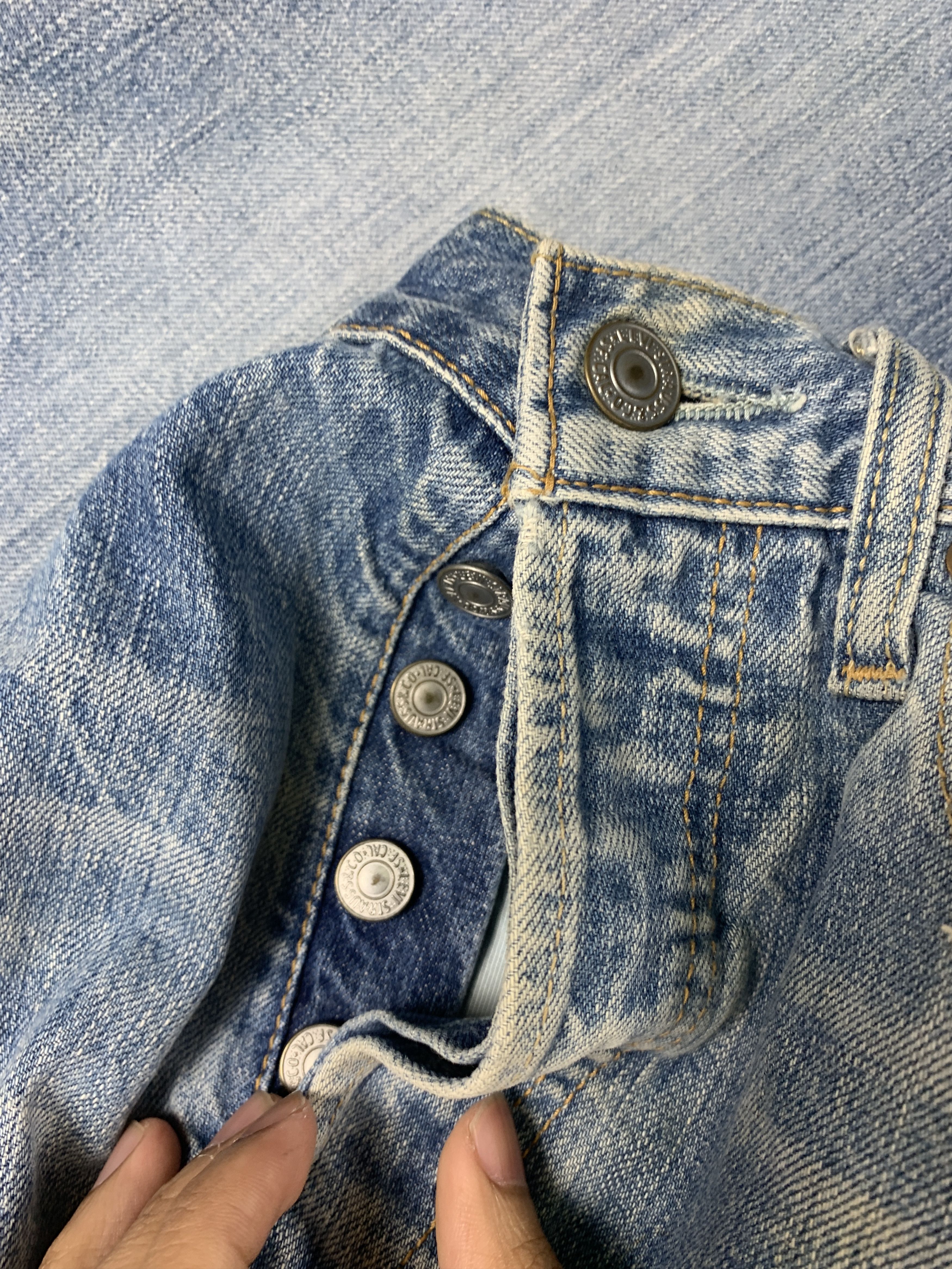 Levi's Vintage 90s LEVI'S 501 Straight Cut Distressed Jeans P0180 Size US 32 / EU 48 - 17 Thumbnail