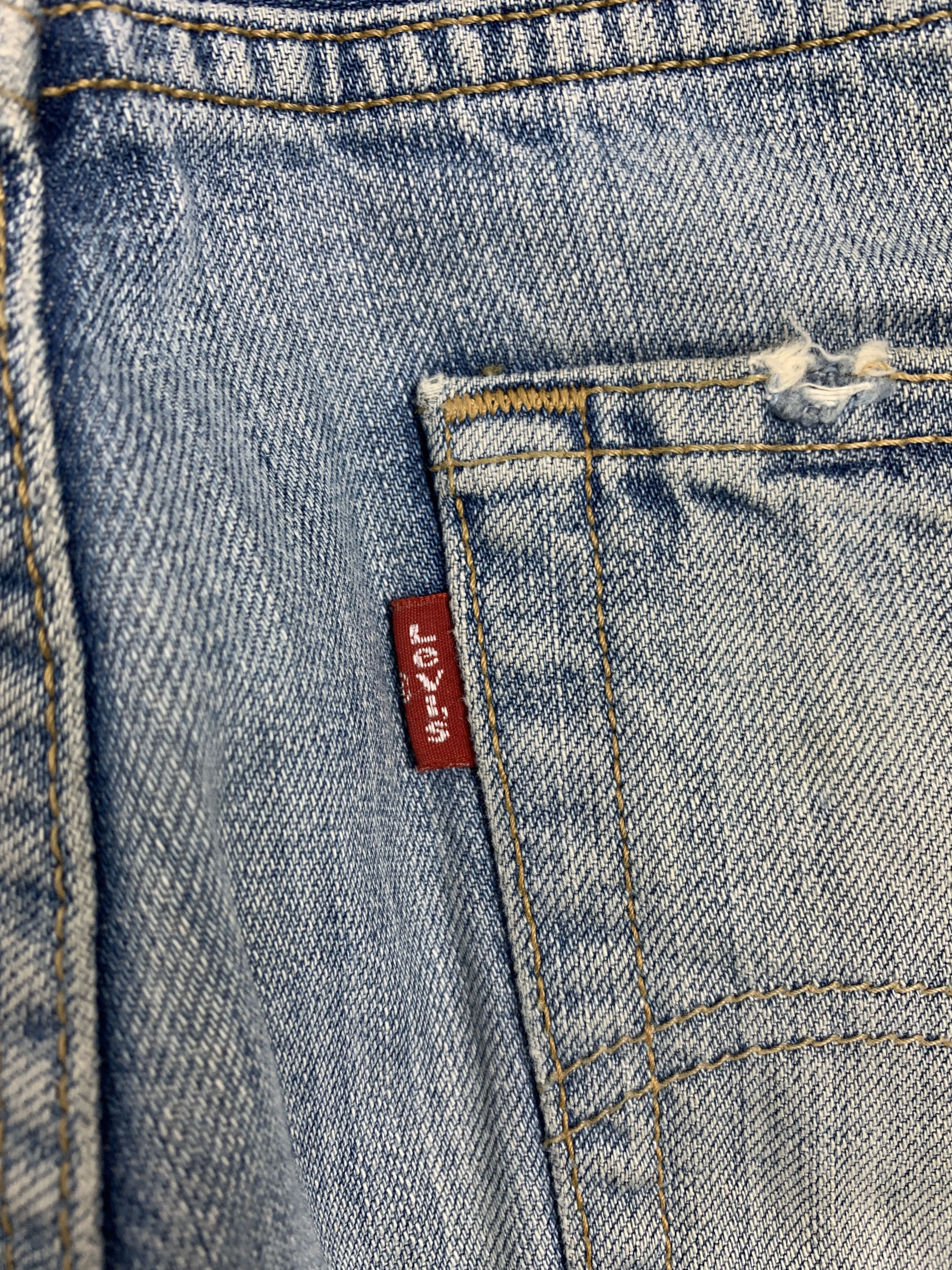 Levi's Vintage 90s LEVI'S 501 Straight Cut Distressed Jeans P0180 Size US 32 / EU 48 - 14 Thumbnail