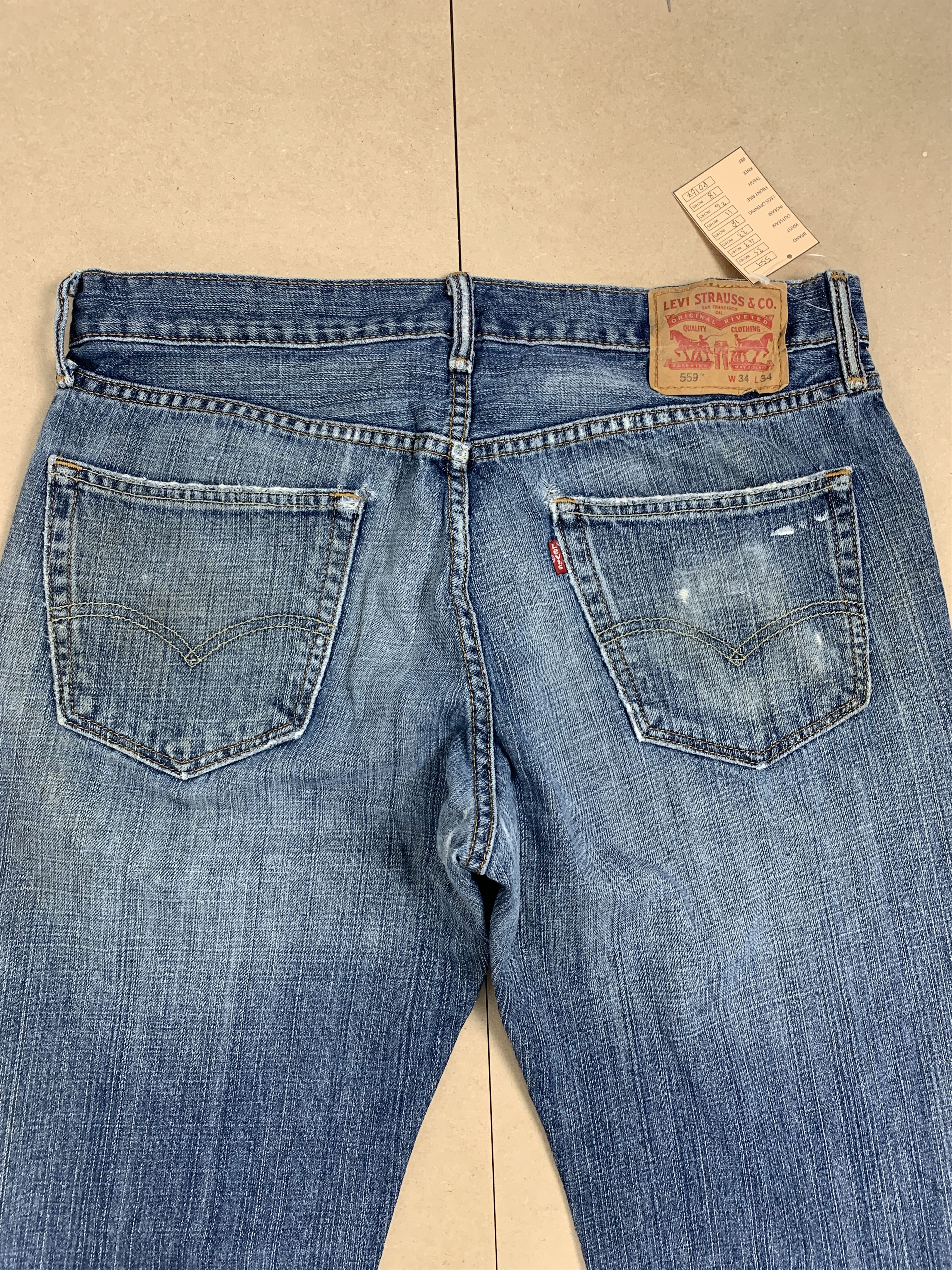 Levi's × Levi's Vintage Clothing × Vintage Vintage LEVI'S 559 Distressed Faded Mid Wash Jeans Size US 35 - 8 Thumbnail