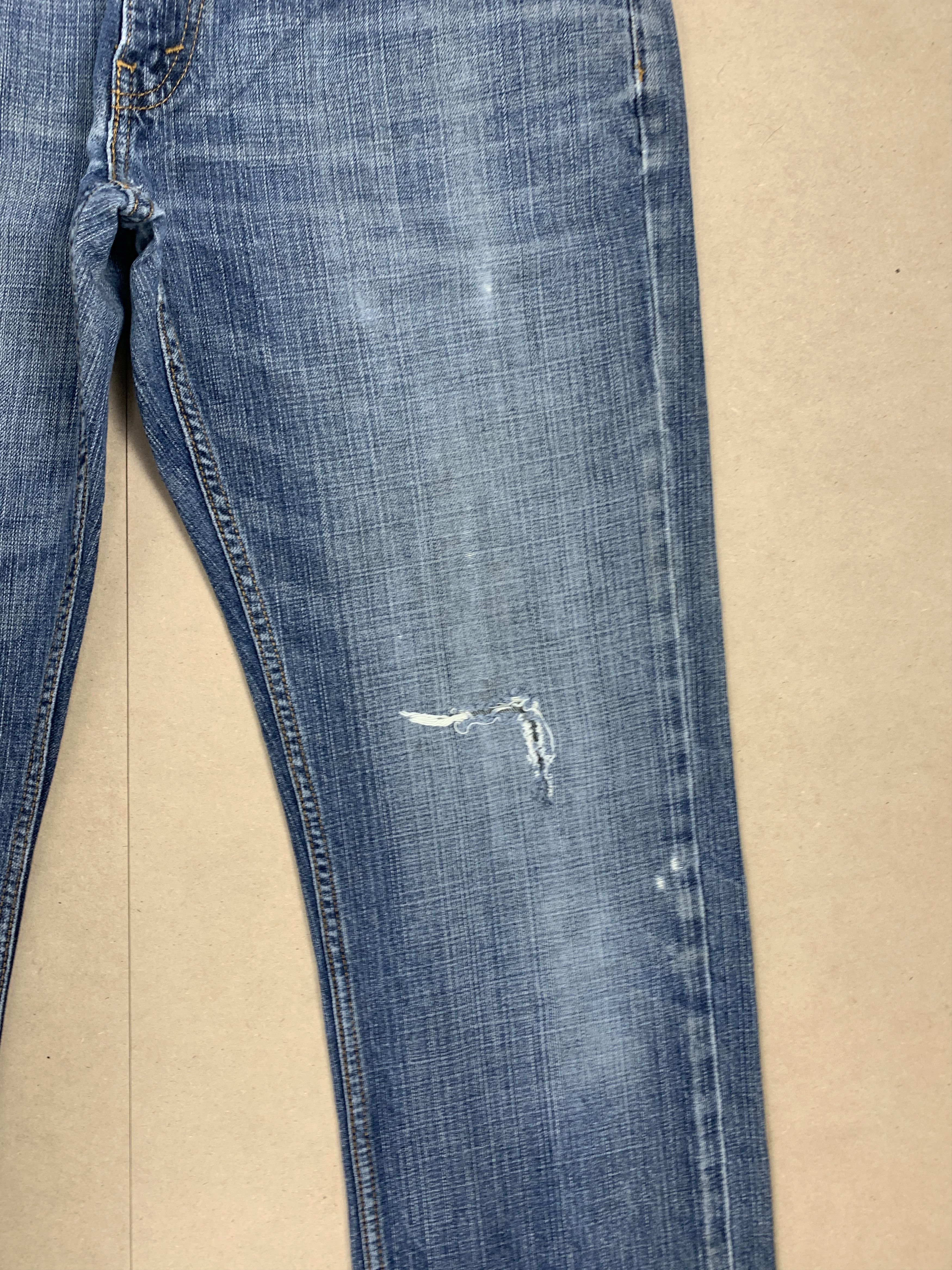 Levi's × Levi's Vintage Clothing × Vintage Vintage LEVI'S 559 Distressed Faded Mid Wash Jeans Size US 35 - 3 Thumbnail