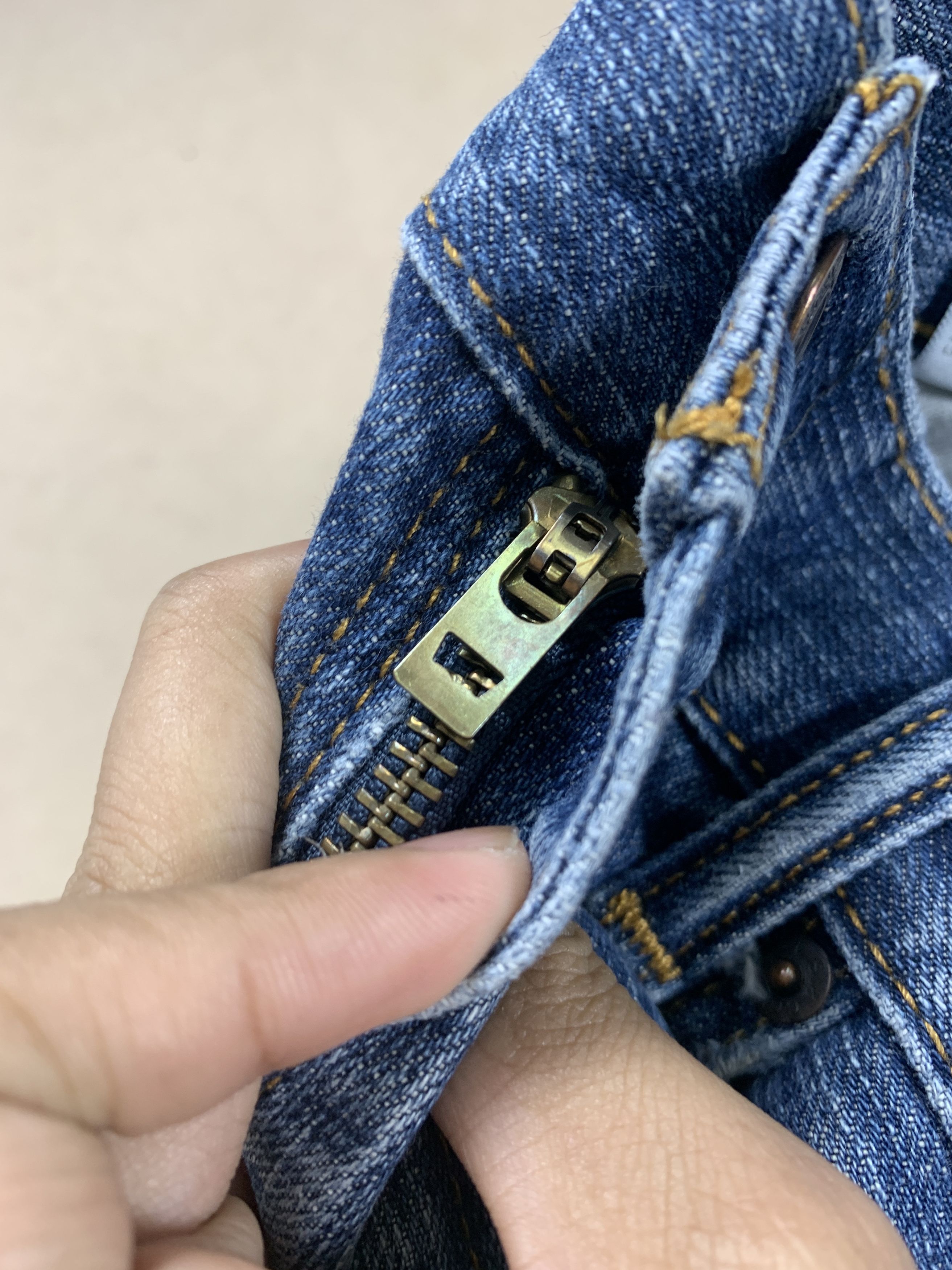 Levi's × Levi's Vintage Clothing × Vintage Vintage LEVI'S 559 Distressed Faded Mid Wash Jeans Size US 35 - 22 Thumbnail