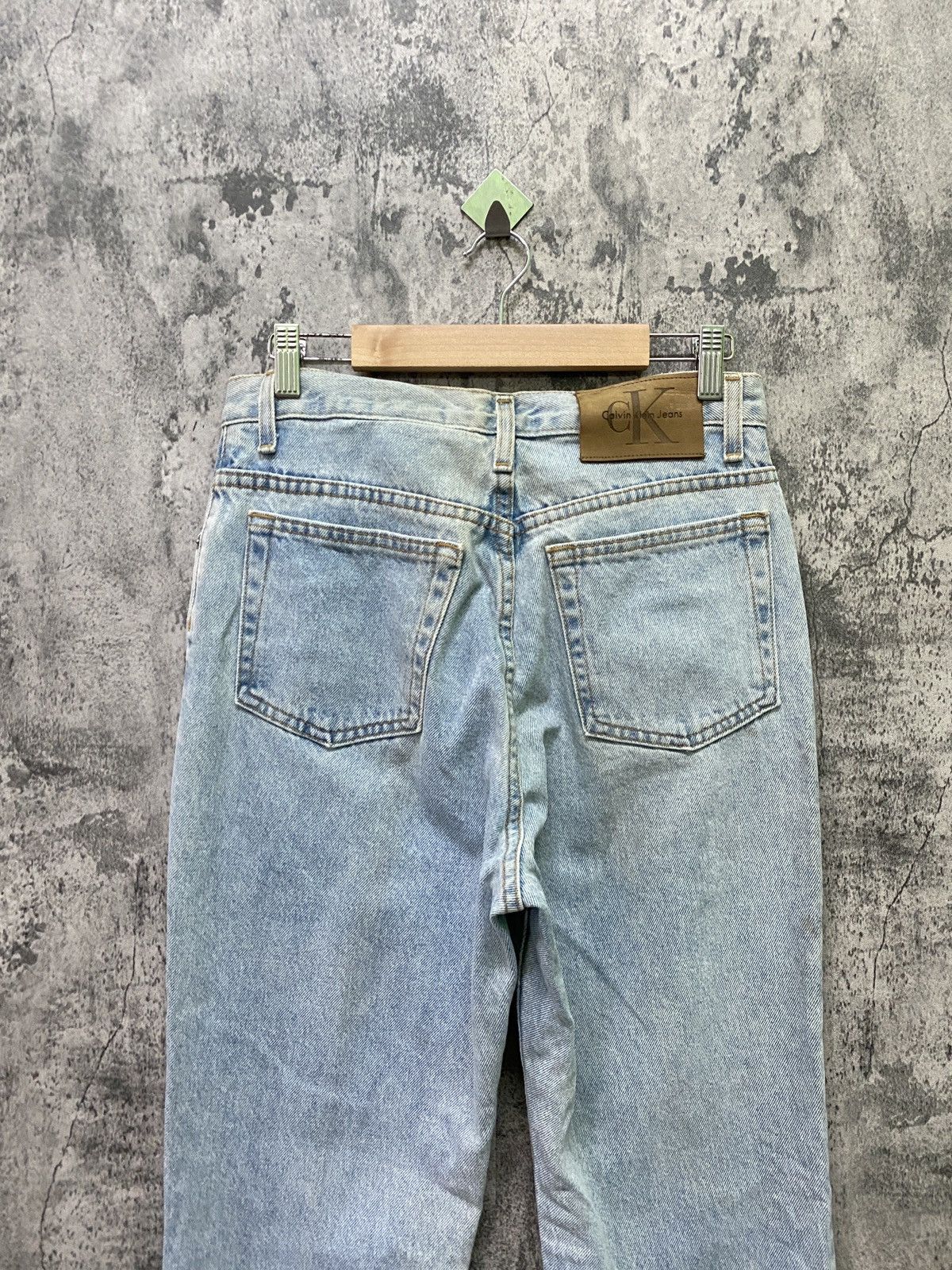 Calvin Klein Vintage CALVIN KLEIN Enzyme Wash Classic Jean Size US 28 / EU 44 - 11 Thumbnail