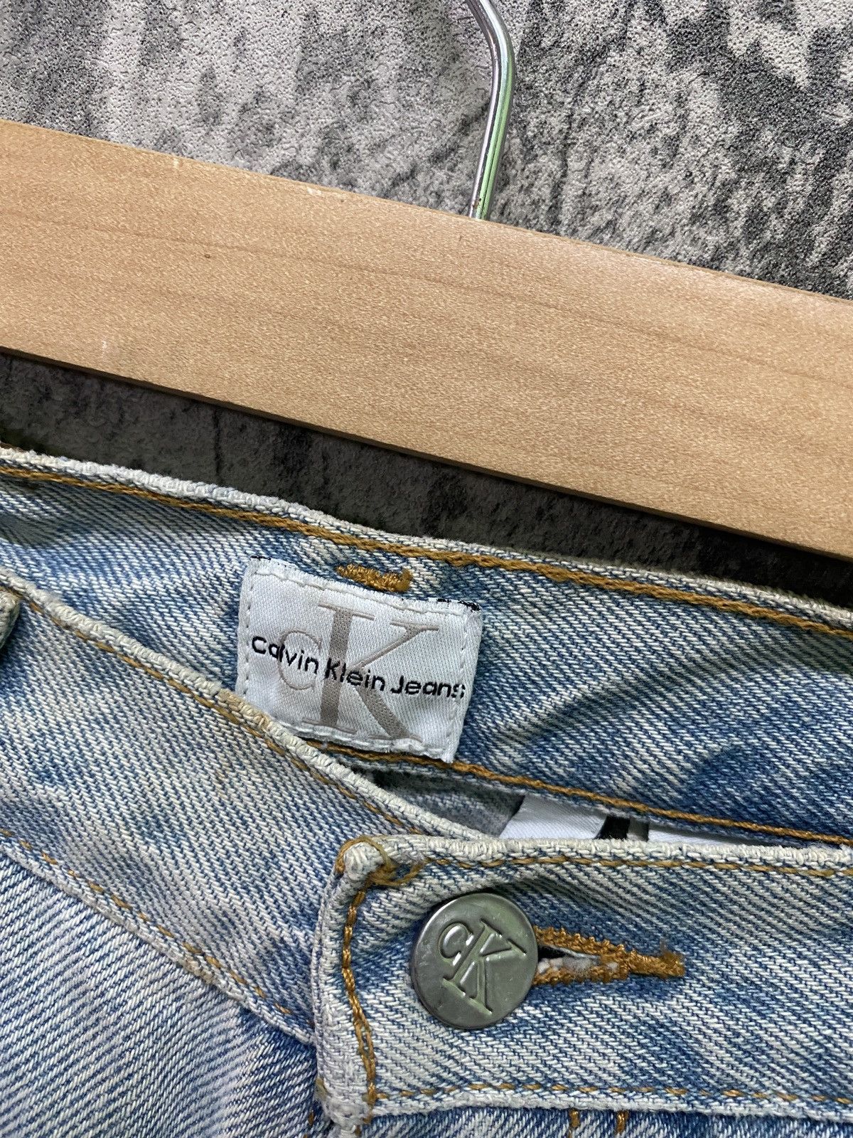 Calvin Klein Vintage CALVIN KLEIN Enzyme Wash Classic Jean Size US 28 / EU 44 - 9 Thumbnail