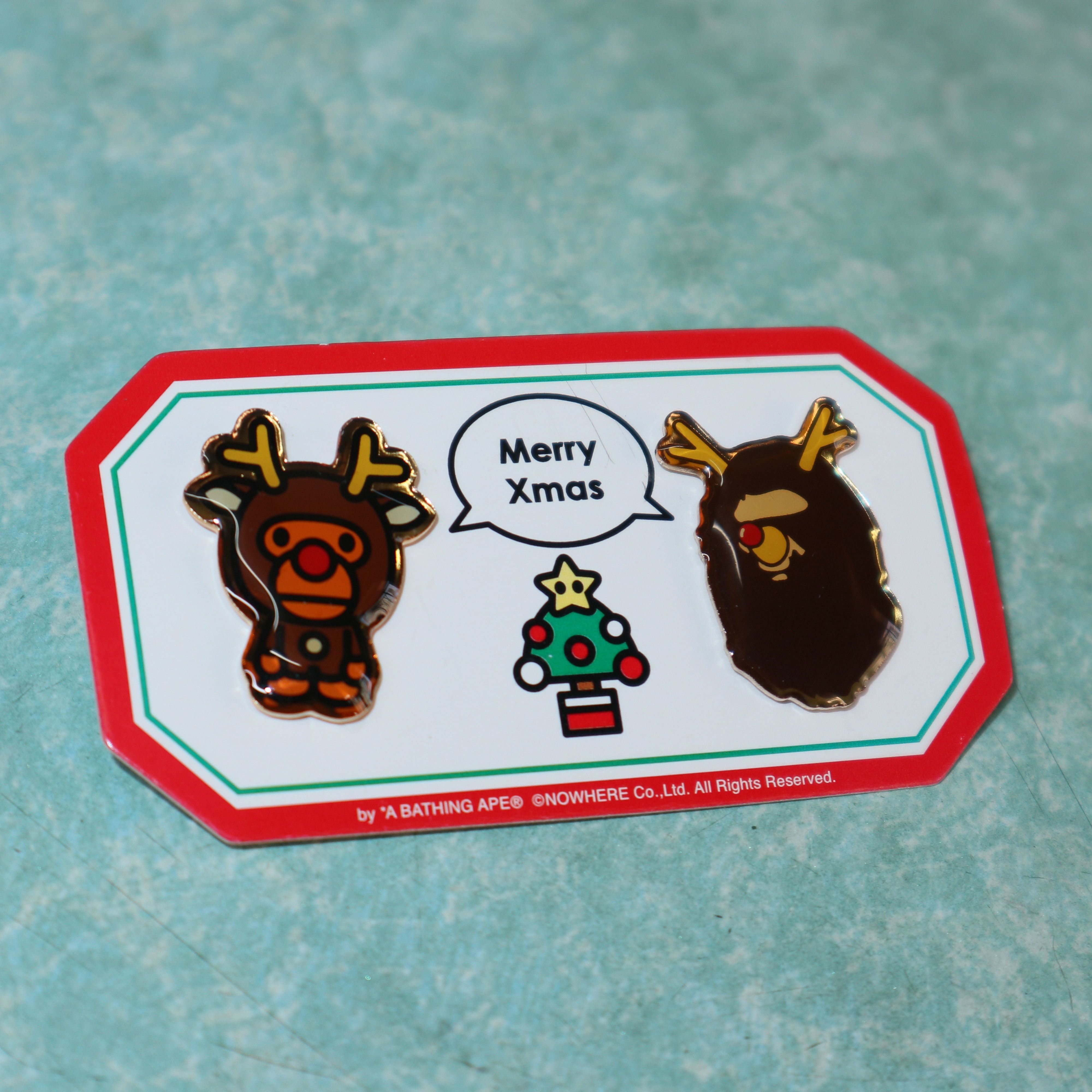 Bape Bape Merry Christmas Xmas Ape Head Baby Milo Pin Badge Size ONE SIZE - 1 Thumbnail