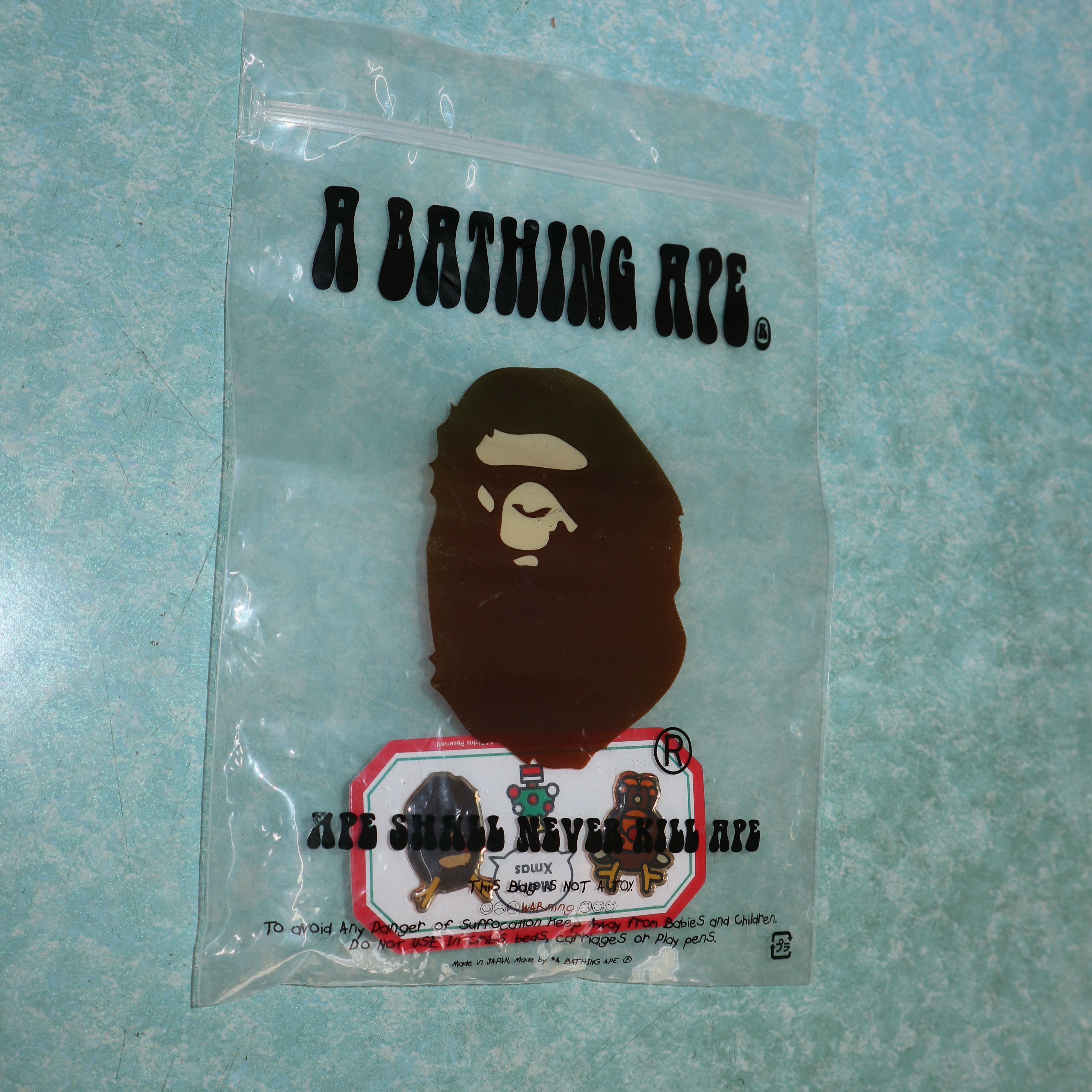 Bape Bape Merry Christmas Xmas Ape Head Baby Milo Pin Badge Size ONE SIZE - 3 Thumbnail