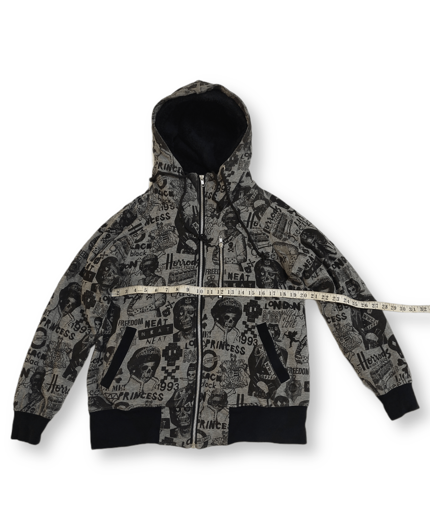 Japanese Brand Reversible Hoodie Fleece Skull Queen Full Print Size US M / EU 48-50 / 2 - 21 Thumbnail