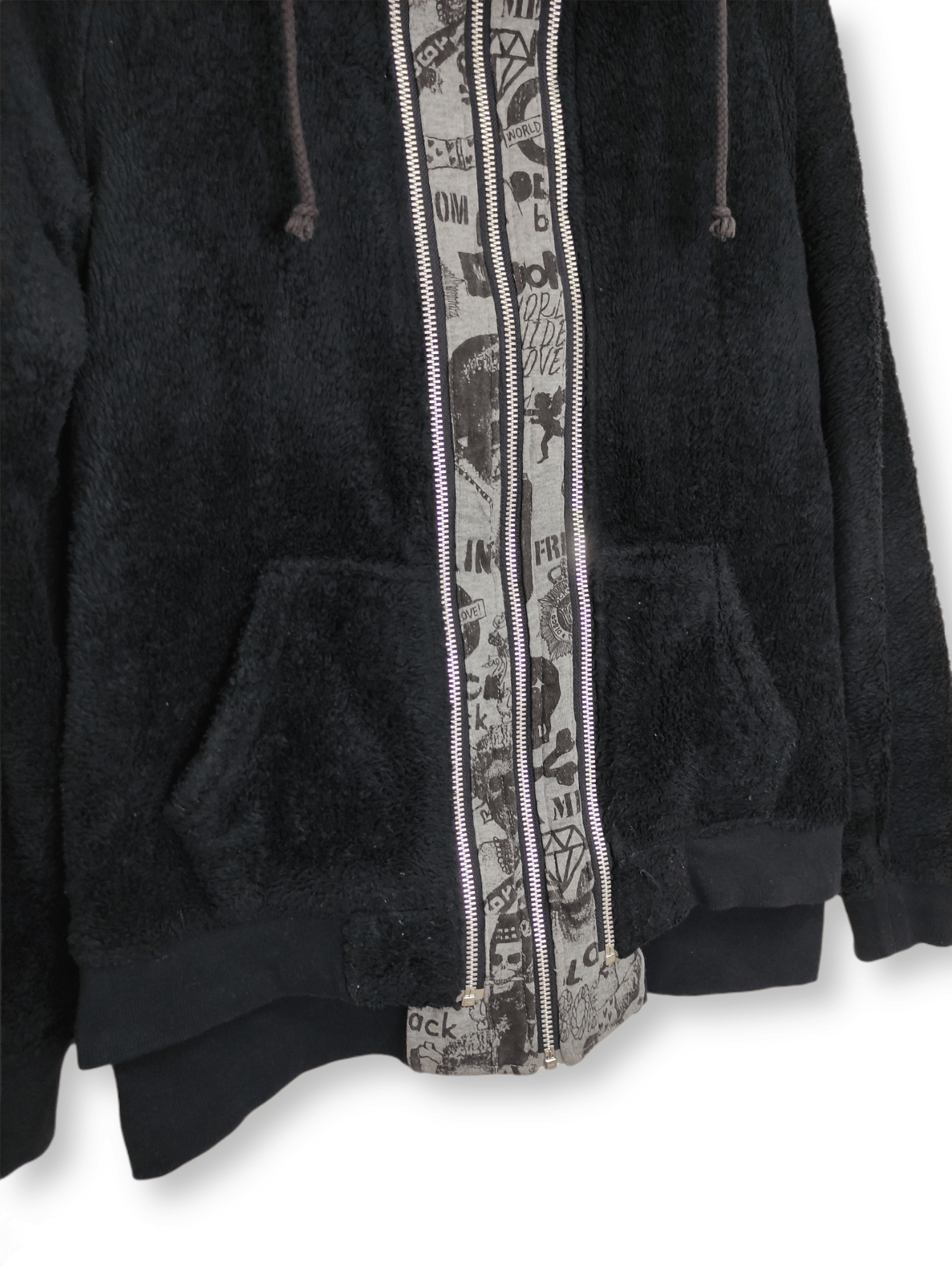 Japanese Brand Reversible Hoodie Fleece Skull Queen Full Print Size US M / EU 48-50 / 2 - 7 Thumbnail