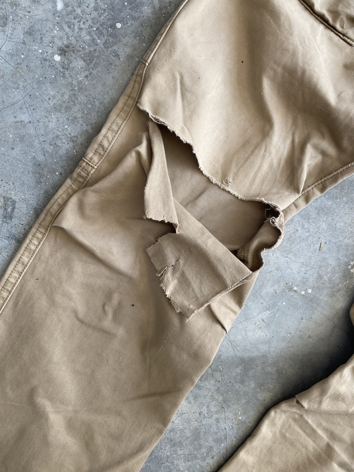 Avirex Distressed Avirex multipocket tactical cargo pants Size US 34 / EU 50 - 13 Thumbnail