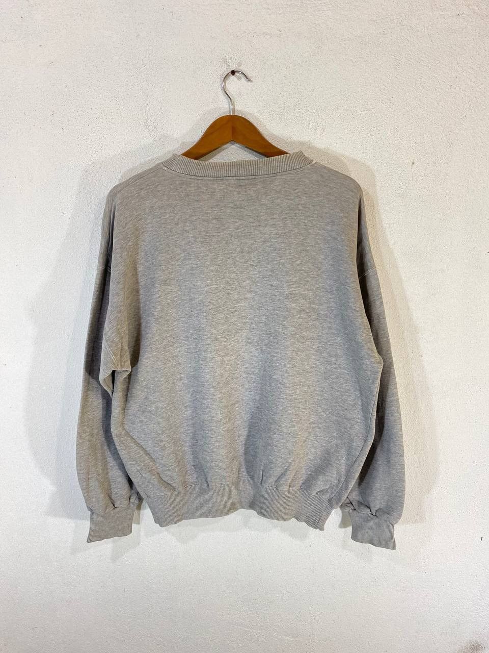 Lacoste Vintage Lacoste Sweatshirt Embroided Nice Design Size US L / EU 52-54 / 3 - 2 Thumbnail