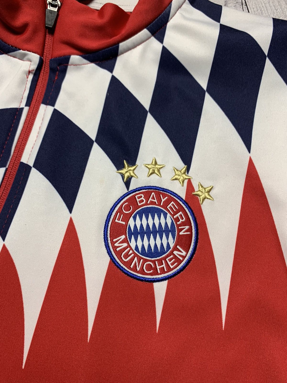 Adidas × Vintage Vintage Soccer jacket Bayern Munich adidas rare size L Size US L / EU 52-54 / 3 - 4 Thumbnail