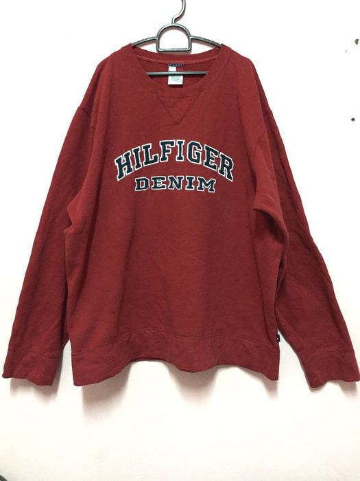 Tommy hilfiger spell out hot sale sweatshirt