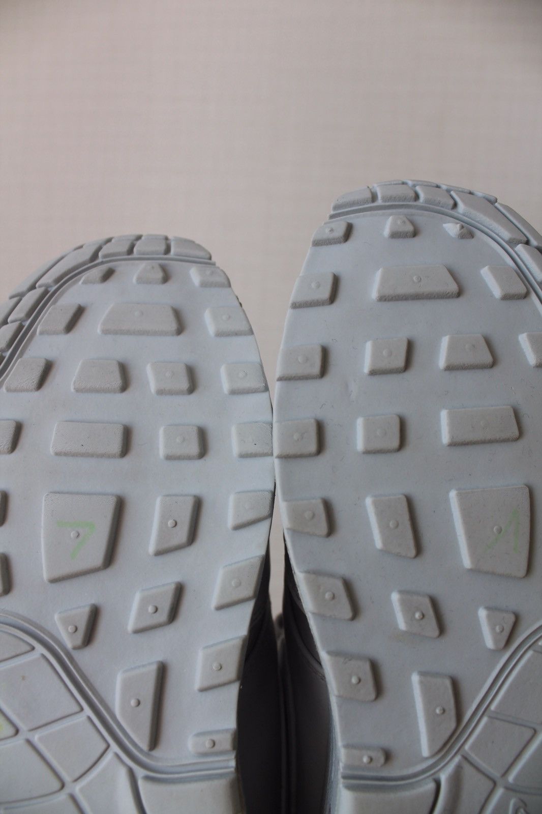 Nike NIKE Air Max 1 LX Grey Leather Reflective Sneakers Size US 9.5 / EU 42-43 - 11 Thumbnail