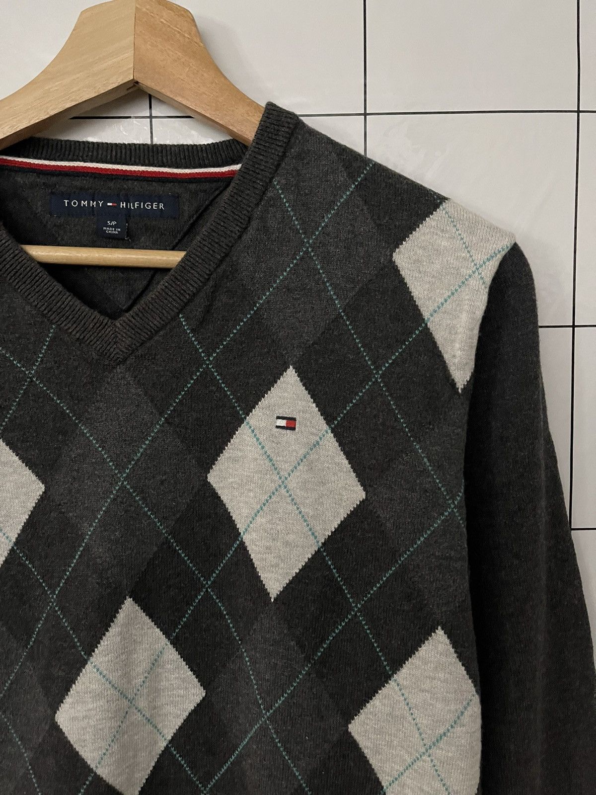 Tommy Hilfiger × Vintage Vintage Tommy Hilfiger Logo Striped Sweatshirt Size US S / EU 44-46 / 1 - 3 Thumbnail