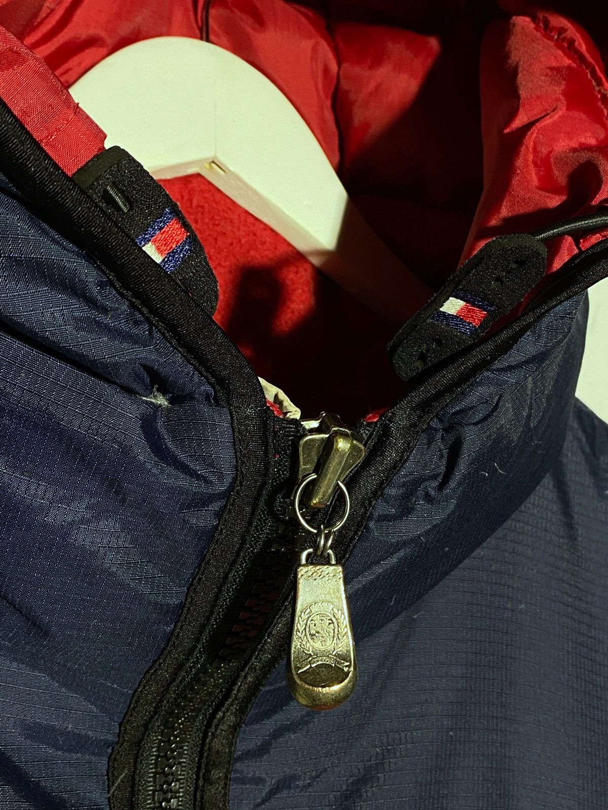 Tommy Hilfiger Tommy Hilfiger Vintage Big Logo Down Puffer Size US L / EU 52-54 / 3 - 9 Thumbnail