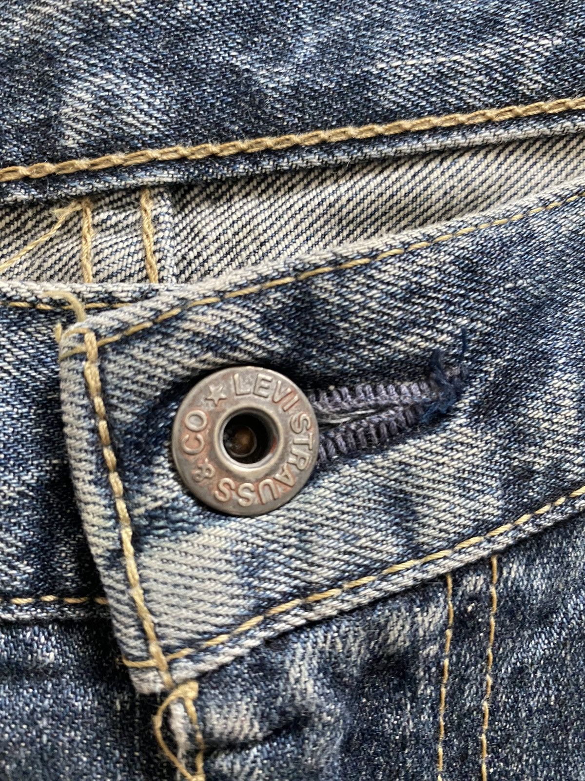 Japanese Brand × Levi's Vintage Clothing × Vintage Vintage Levis 504 J38 designe rare Size US 31 - 8 Thumbnail