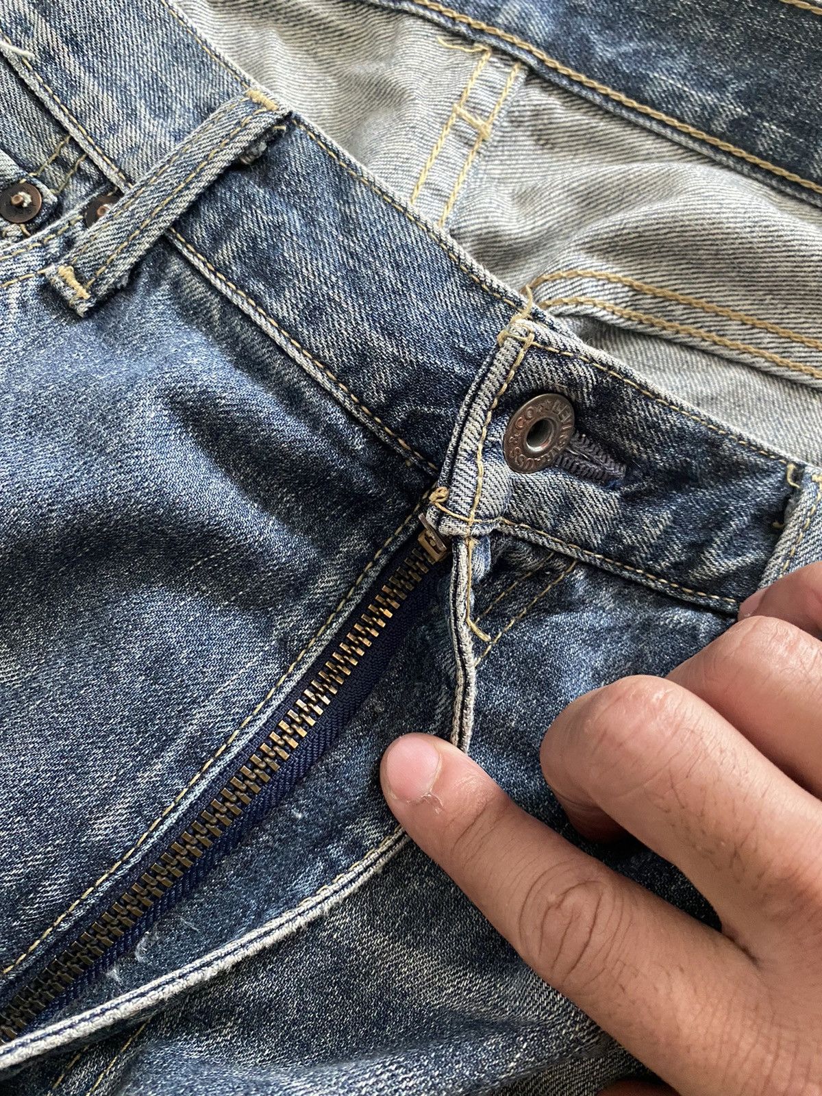 Japanese Brand × Levi's Vintage Clothing × Vintage Vintage Levis 504 J38 designe rare Size US 31 - 13 Thumbnail
