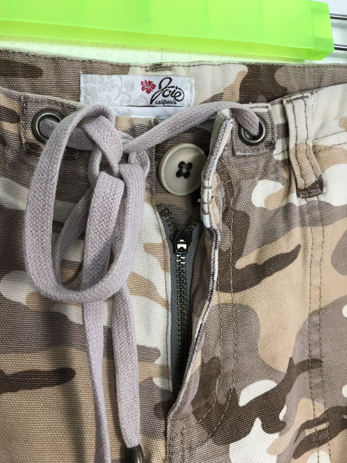 Other Vintage Joie Cargo Camour Short Men’s Fashion Size US 30 / EU 46 - 9 Thumbnail