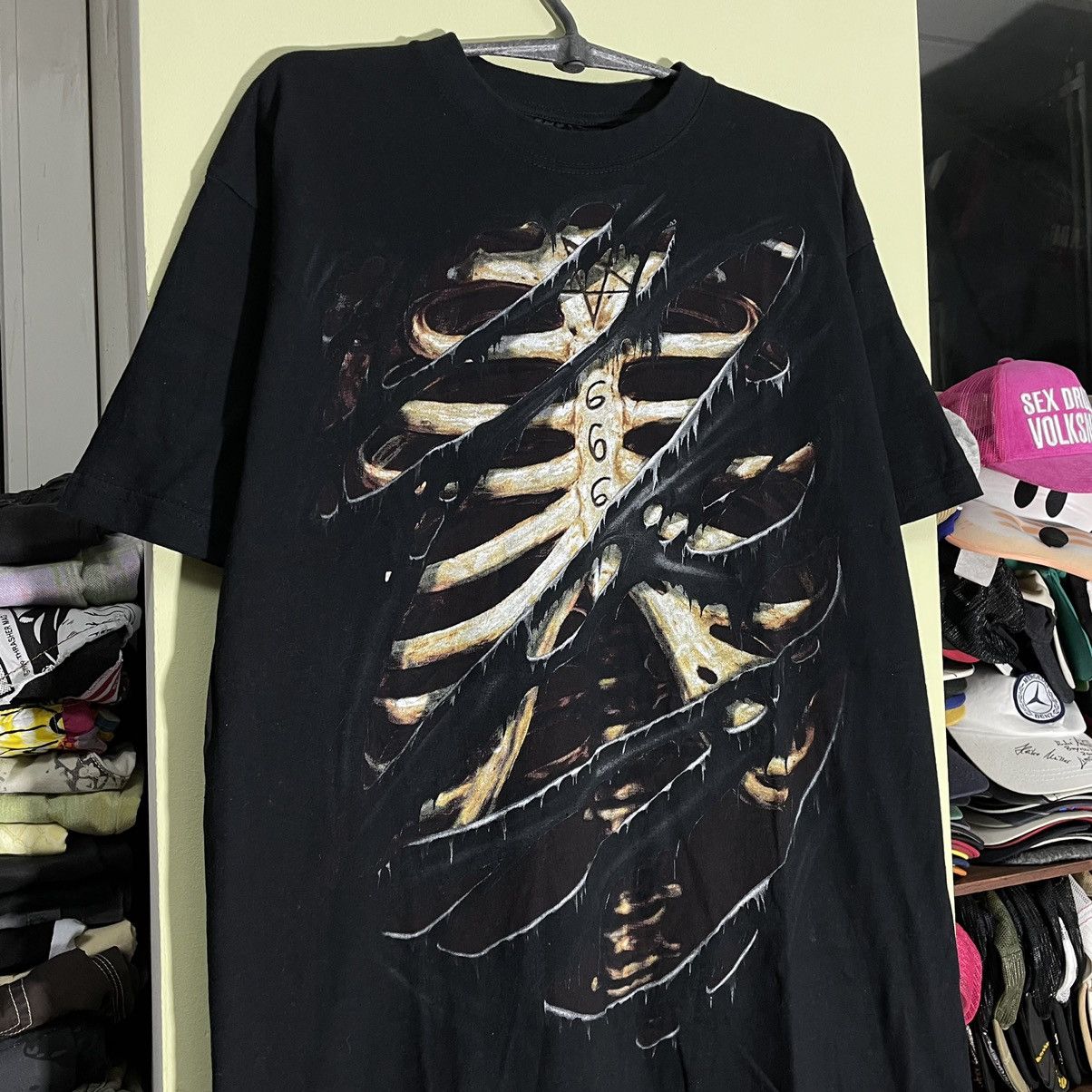Vintage Vintage 90s Goth Skull Graphic Tee Black Oversized Faded XL Size US XL / EU 56 / 4 - 4 Thumbnail