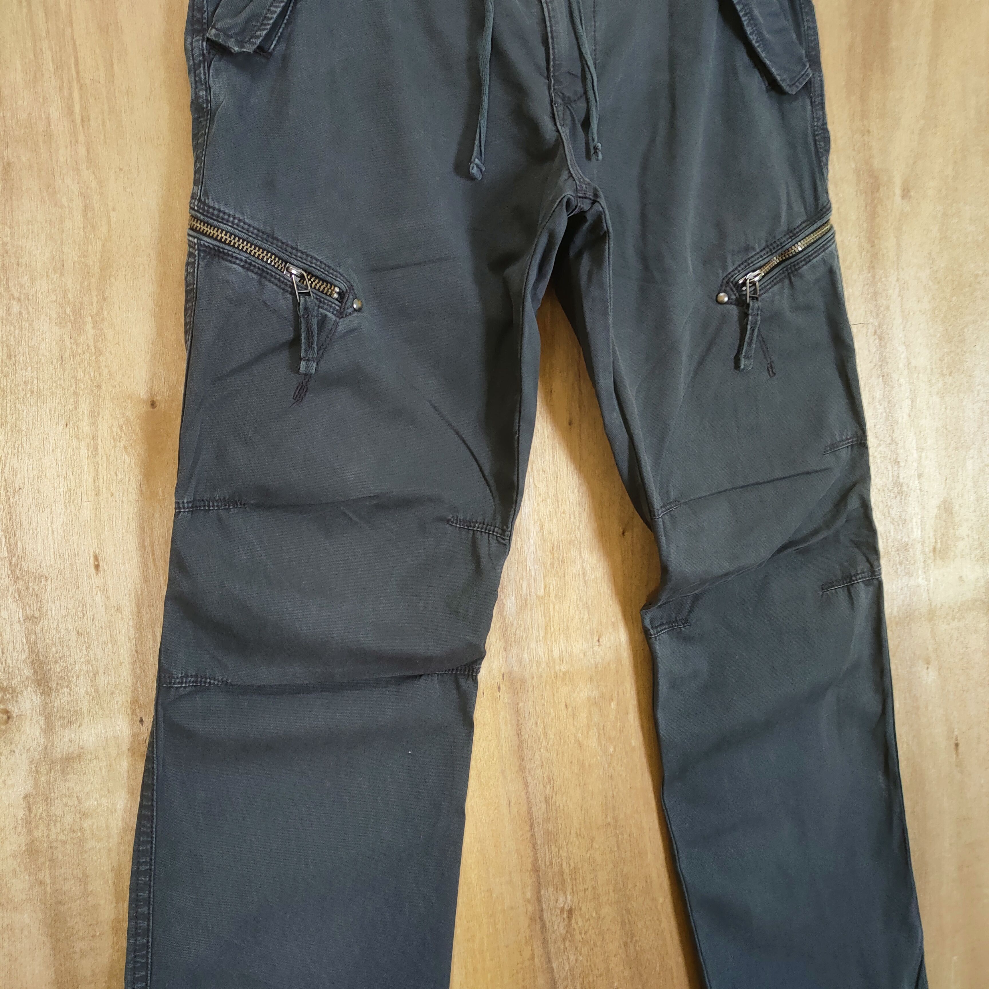 Japanese Brand VINTAGE JAPANESE BRAND BLACK CARGO PANTS Size US 30 / EU 46 - 9 Thumbnail