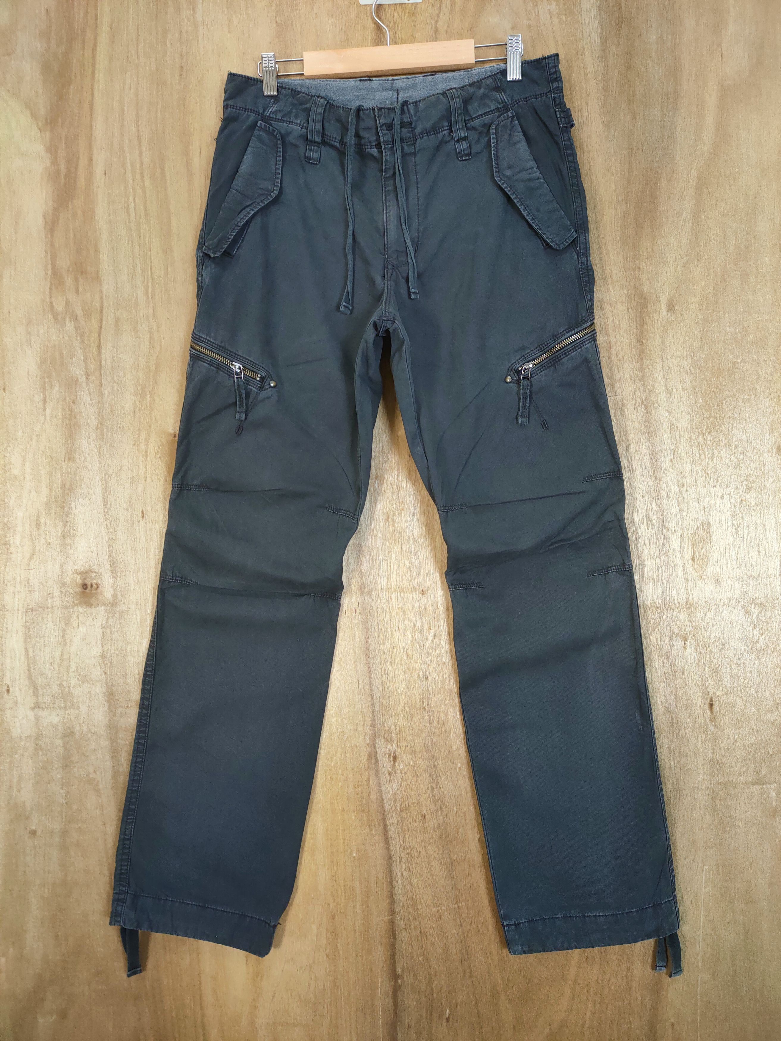 Japanese Brand VINTAGE JAPANESE BRAND BLACK CARGO PANTS Size US 30 / EU 46 - 1 Thumbnail