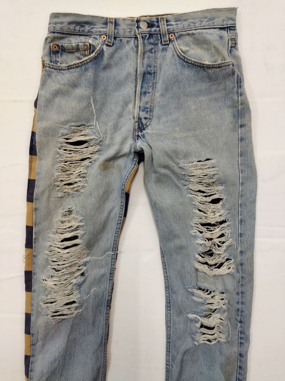Levi's Vintage Clothing Vintage LEVI'S Custom Made Distressed Jeans - Size 31 Size US 31 - 13 Thumbnail