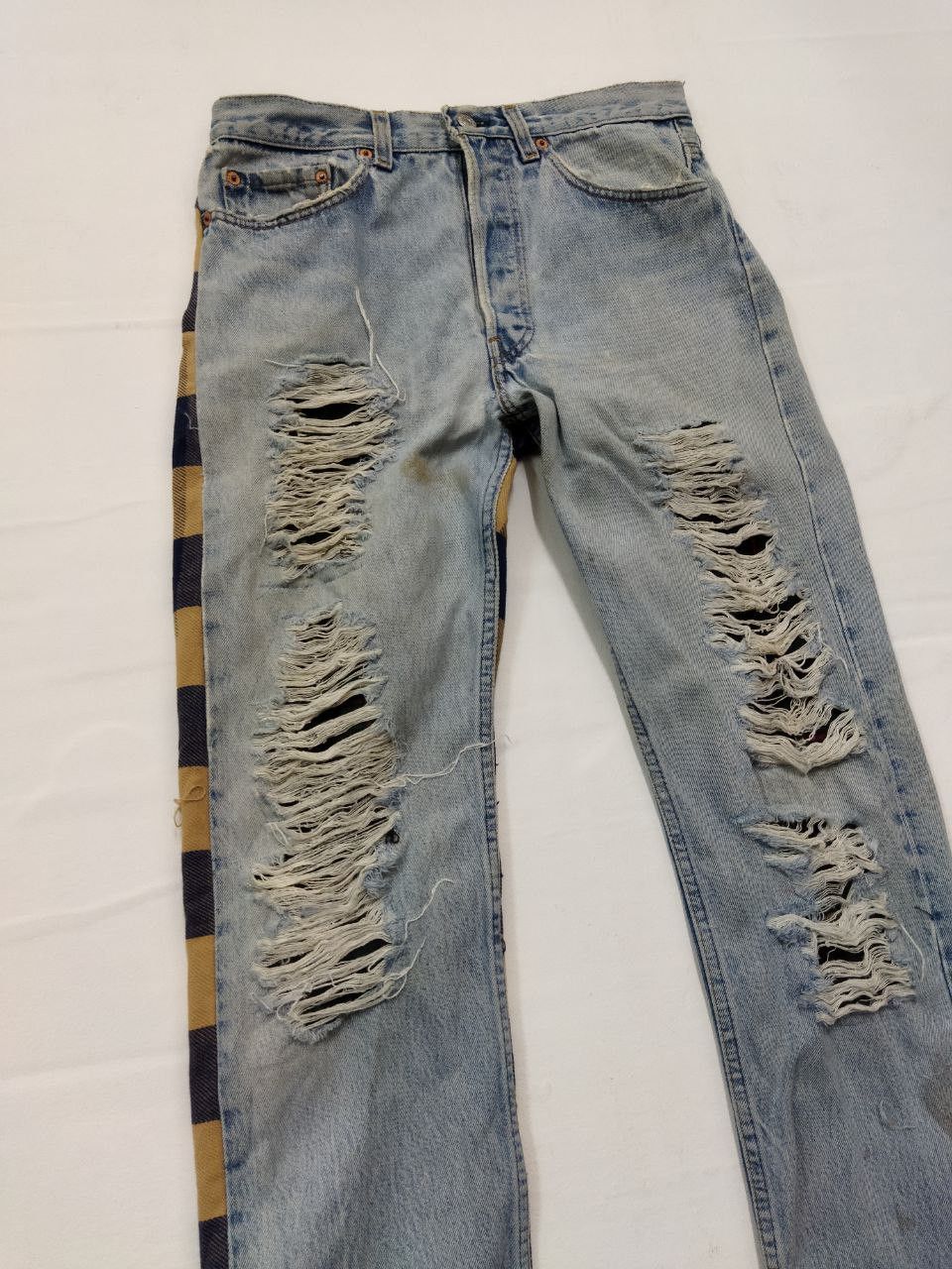Levi's Vintage Clothing Vintage LEVI'S Custom Made Distressed Jeans - Size 31 Size US 31 - 11 Thumbnail
