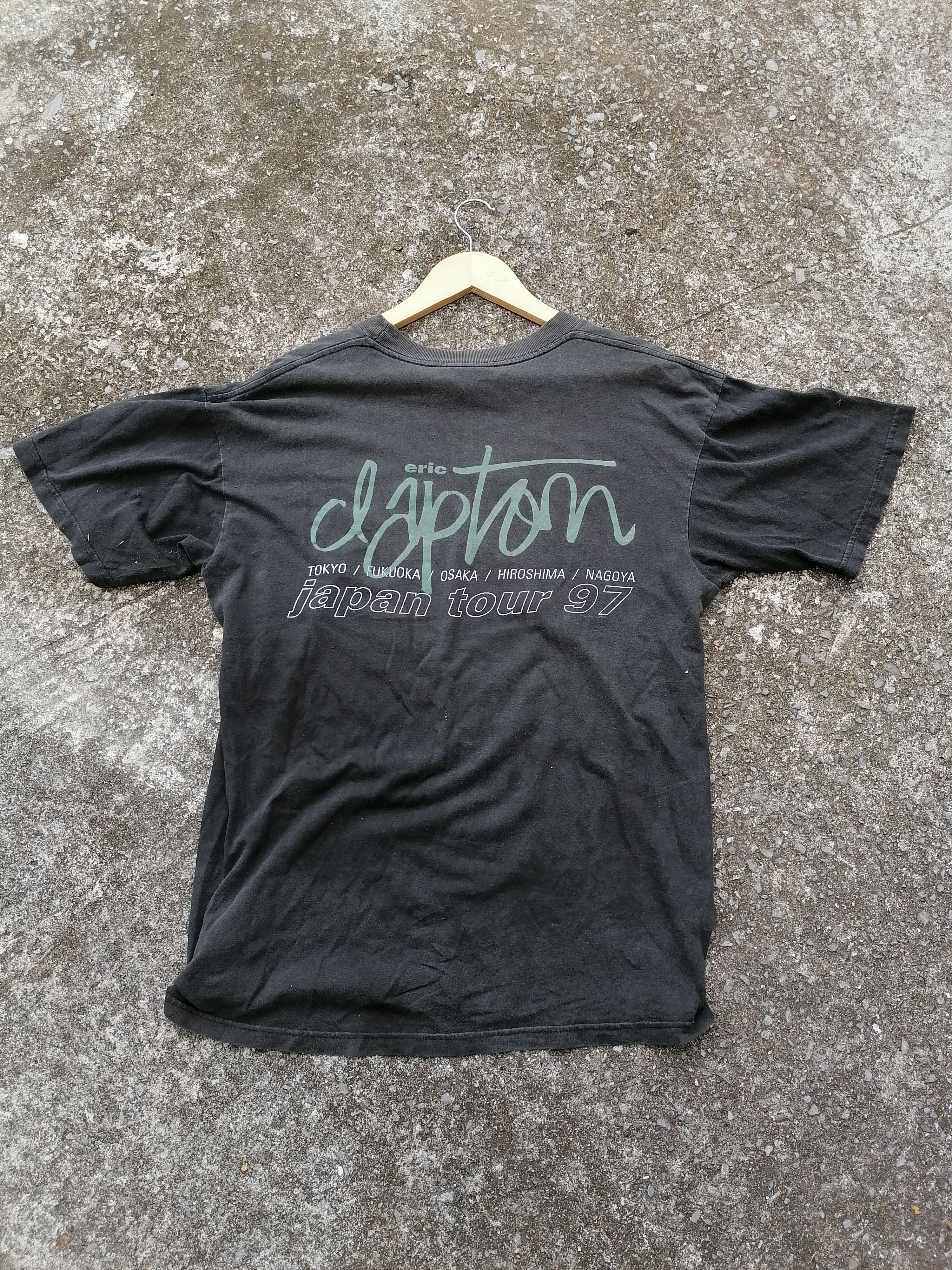 Band Tees Vintage 90s Eric Clapton Japan Tour Tee Size US L / EU 52-54 / 3 - 2 Thumbnail