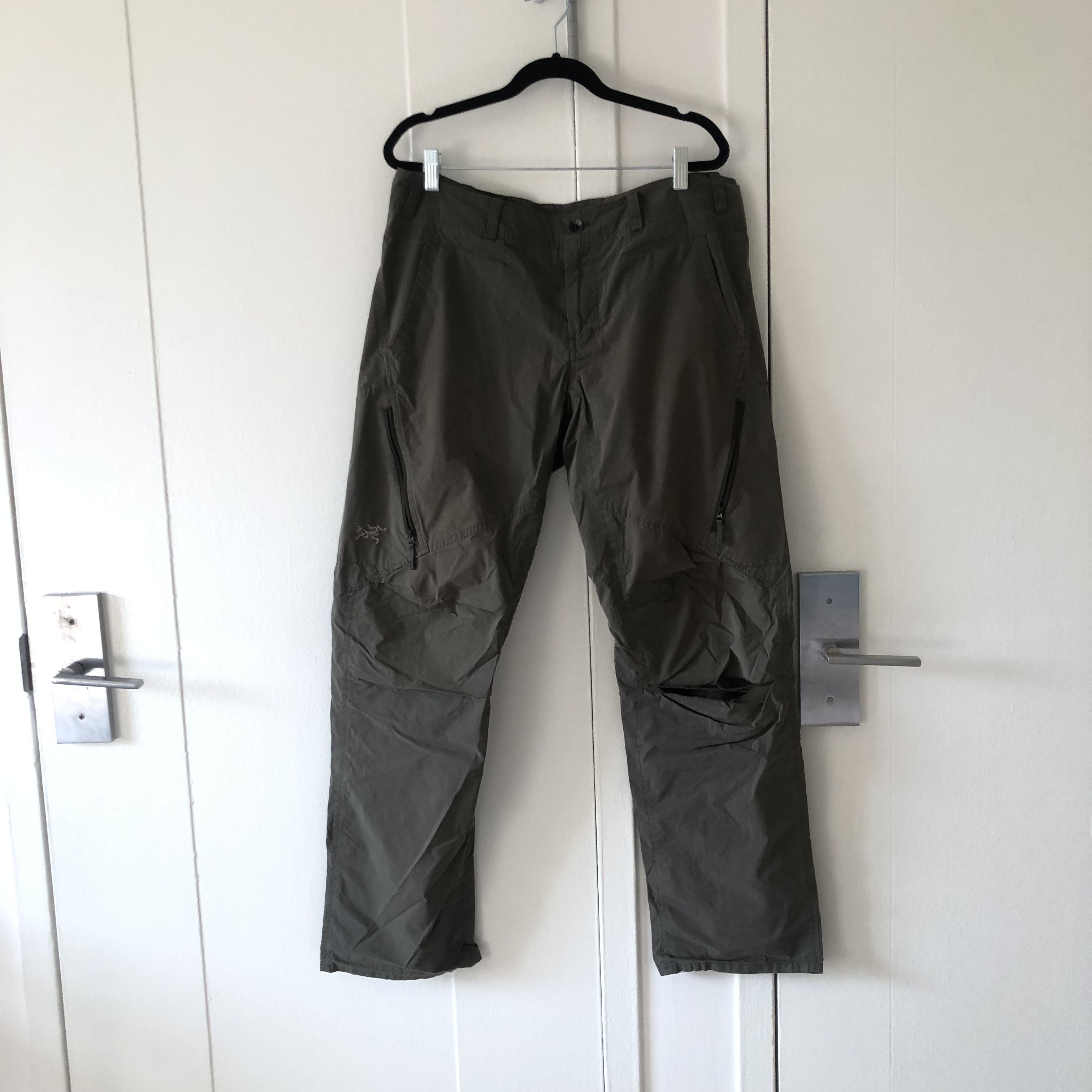 Image of Arcteryx Arc'teryx Hiking Pants in Green, Men's (Size 34)