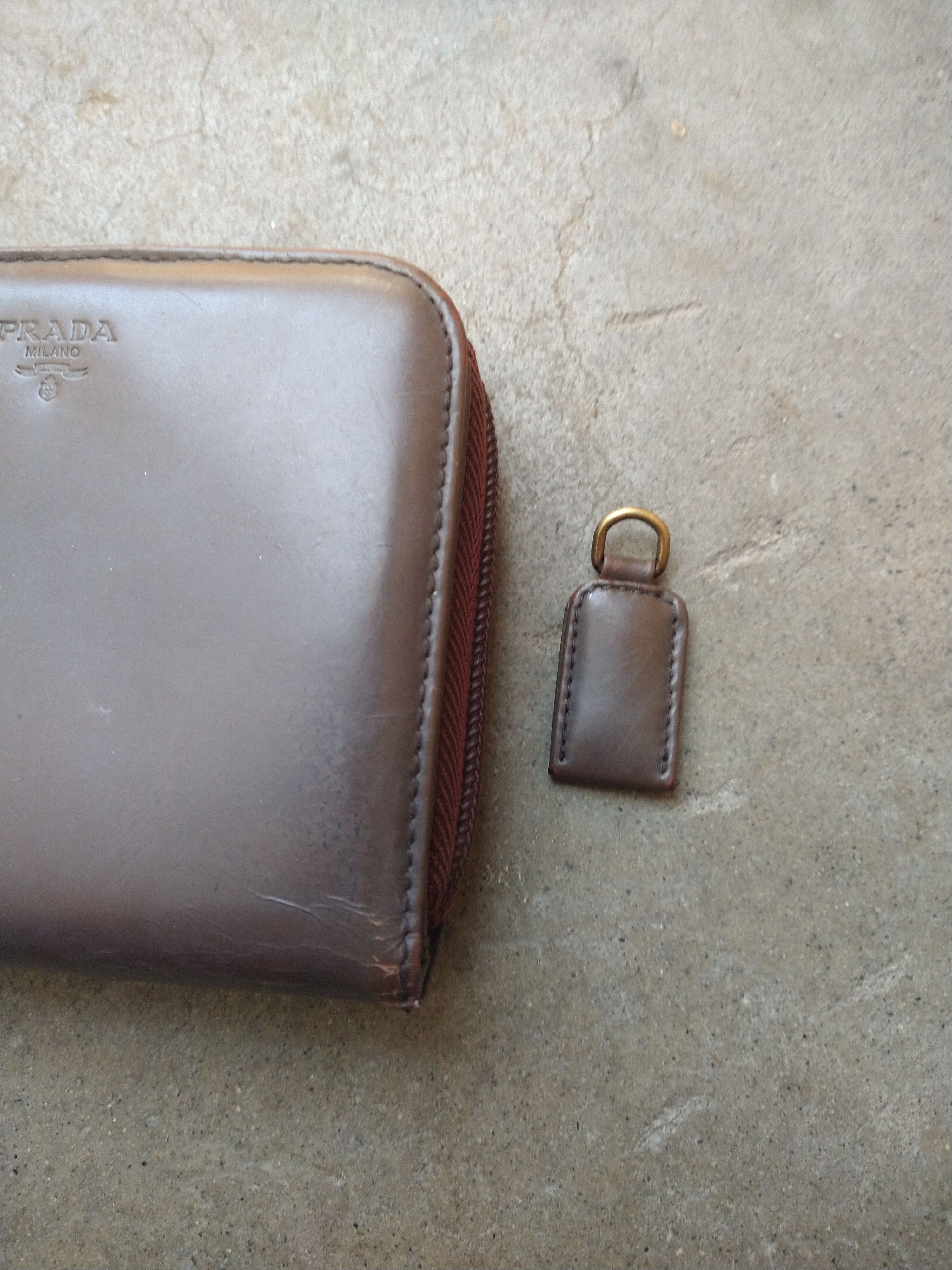 Prada Prada Wallet Brown Leather Zip FLAW Size ONE SIZE - 3 Thumbnail