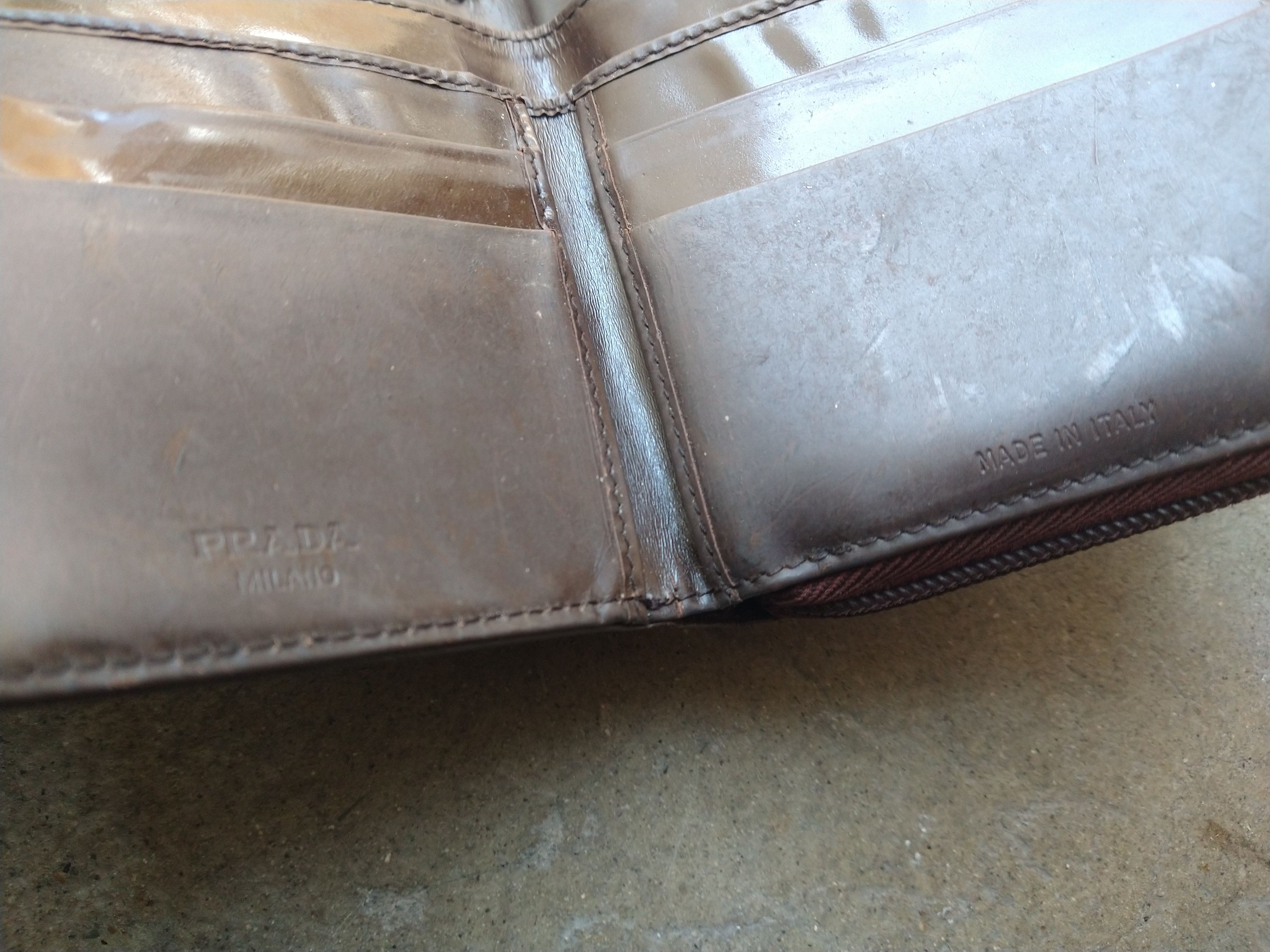 Prada Prada Wallet Brown Leather Zip FLAW Size ONE SIZE - 12 Thumbnail