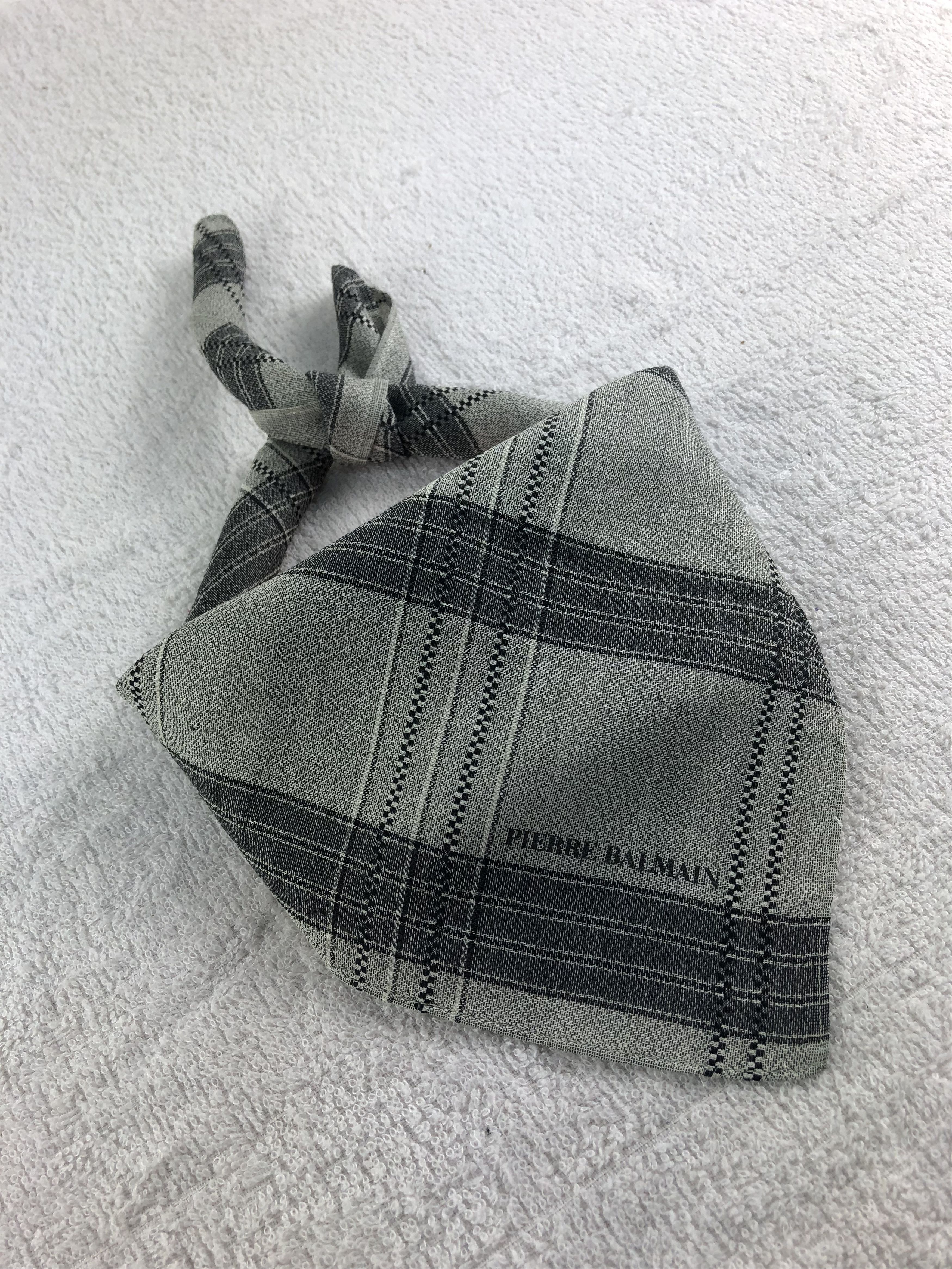 Pierre Balmain Pierre Balmain Handkerchief / Bandana / Neckerchief C216 Size ONE SIZE - 2 Thumbnail
