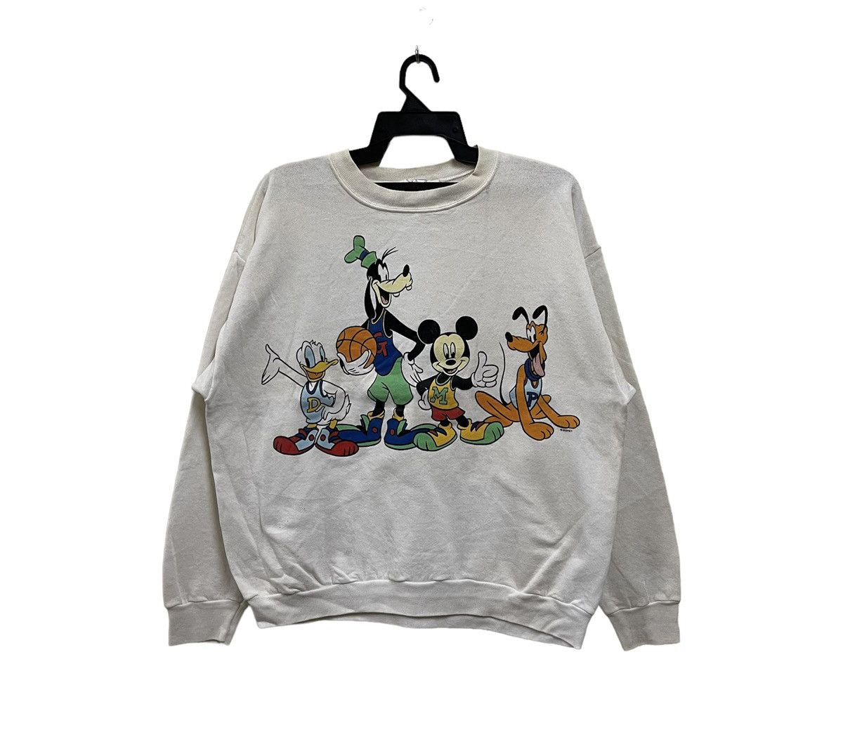 Cartoon Network Vintage 90s disneyland sweatshirt mickey and friend Size US L / EU 52-54 / 3 - 1 Thumbnail