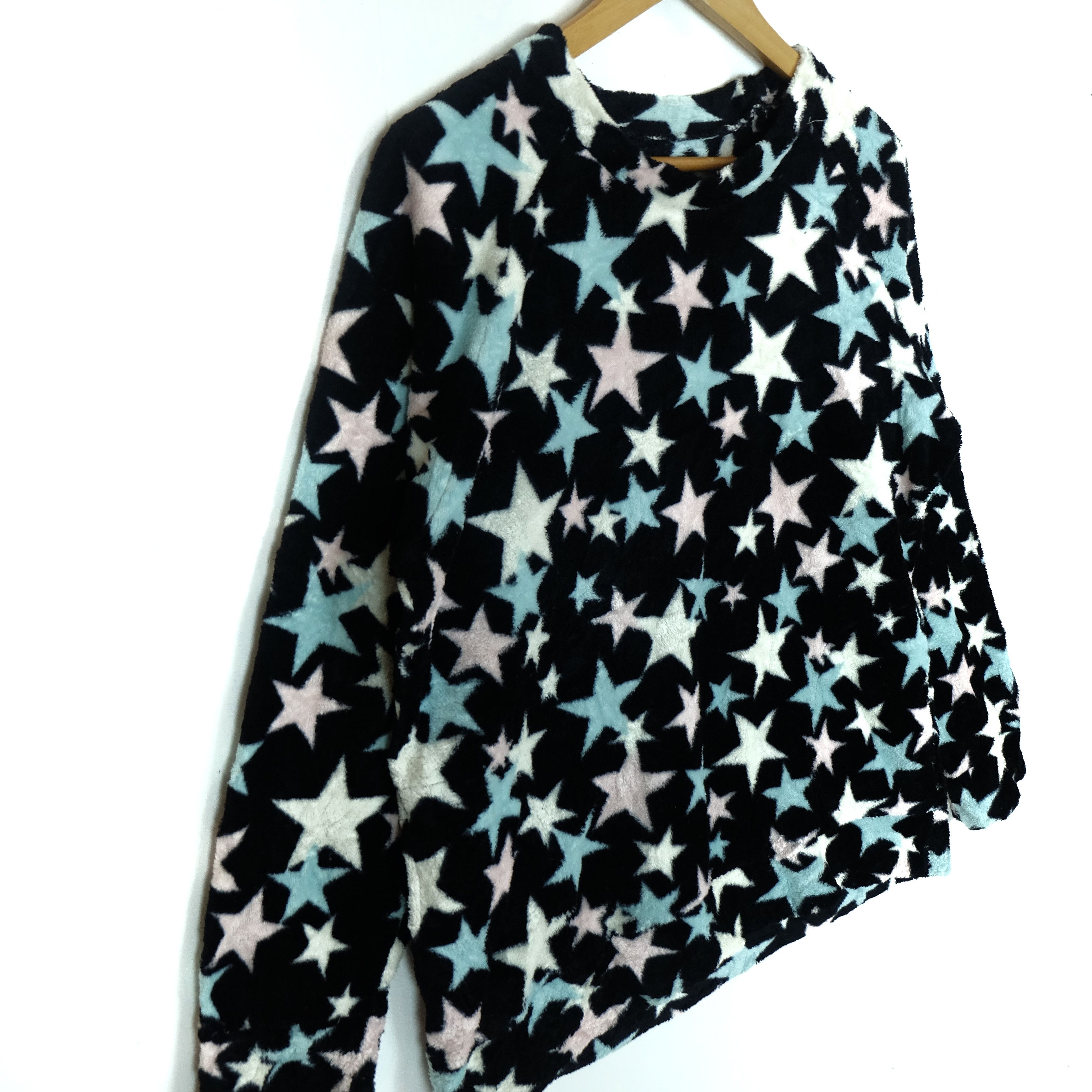 Japanese Brand × Vintage JAPAN Star Kiss Monogram Fendi Fleece Jumper Sweatshirt Size US M / EU 48-50 / 2 - 3 Thumbnail