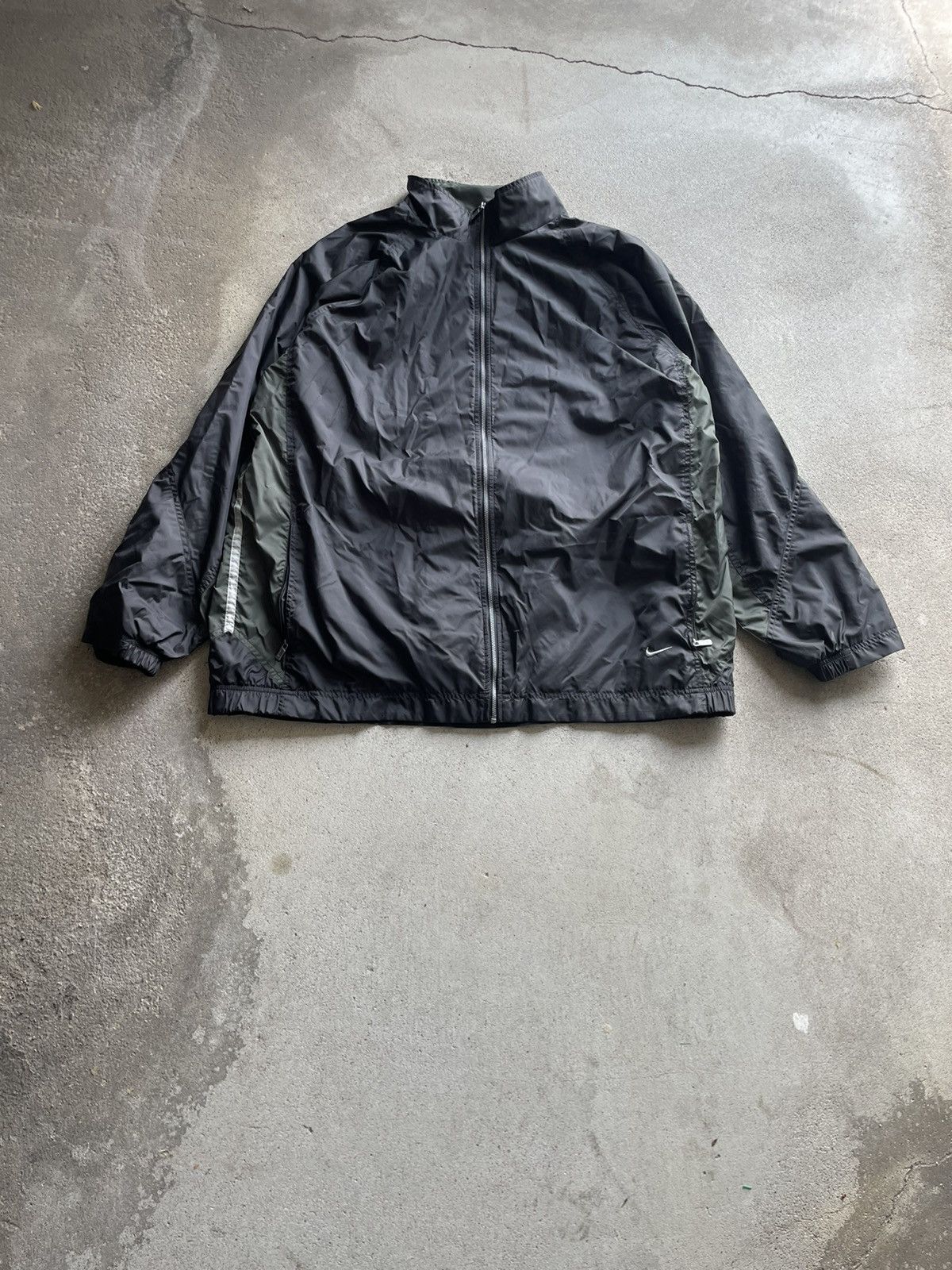 Vintage y2k Nike Tonal Windbreaker