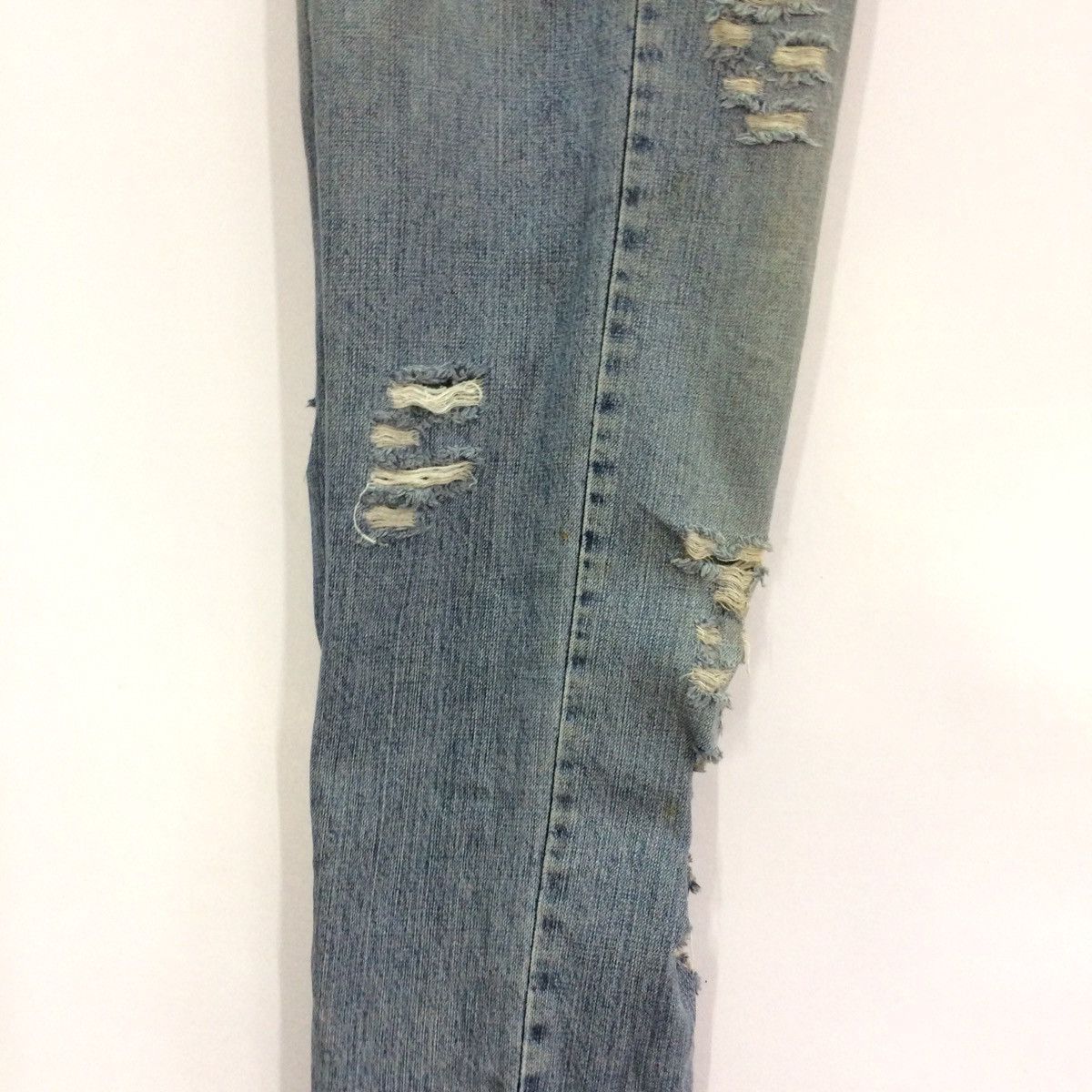 Dolce & Gabbana DOLCE & GABBANA D&G DISTRESSED DESIGN DENIM PANT Size US 32 / EU 48 - 18 Thumbnail