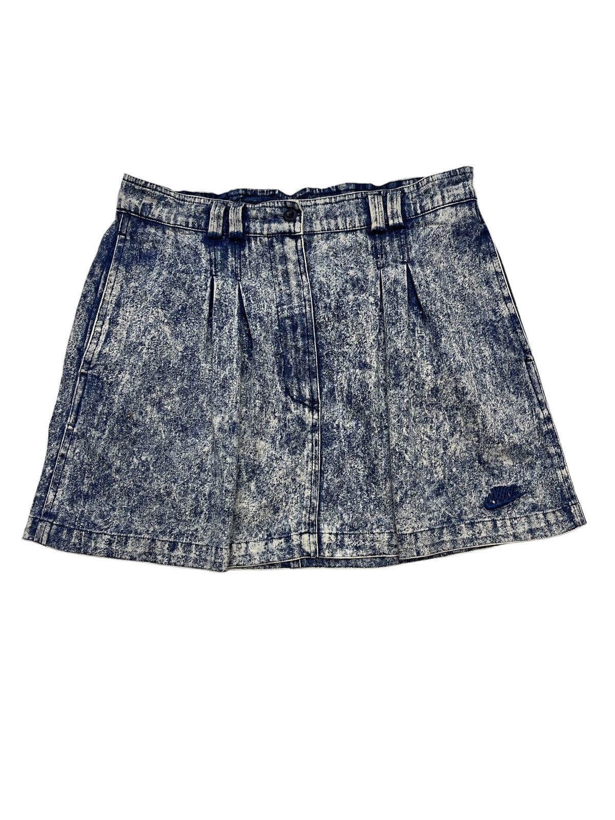 image of Nike Challenge Court Tennis Skirt in Acid Light Indigo, Women's (Size 32)