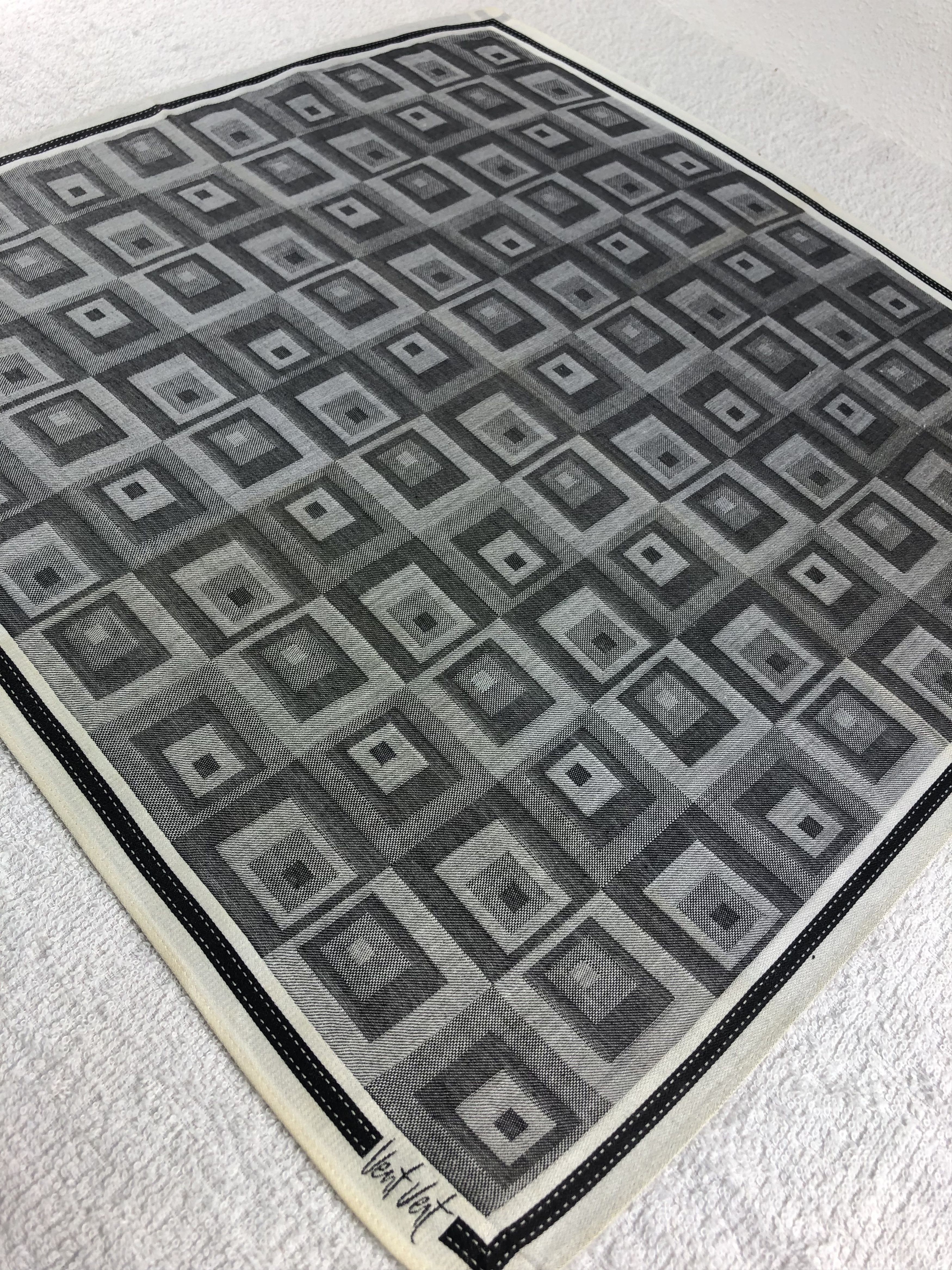 Pierre Balmain Pierre Balmain Handkerchief / Bandana / Neckerchief C205 Size ONE SIZE - 4 Thumbnail