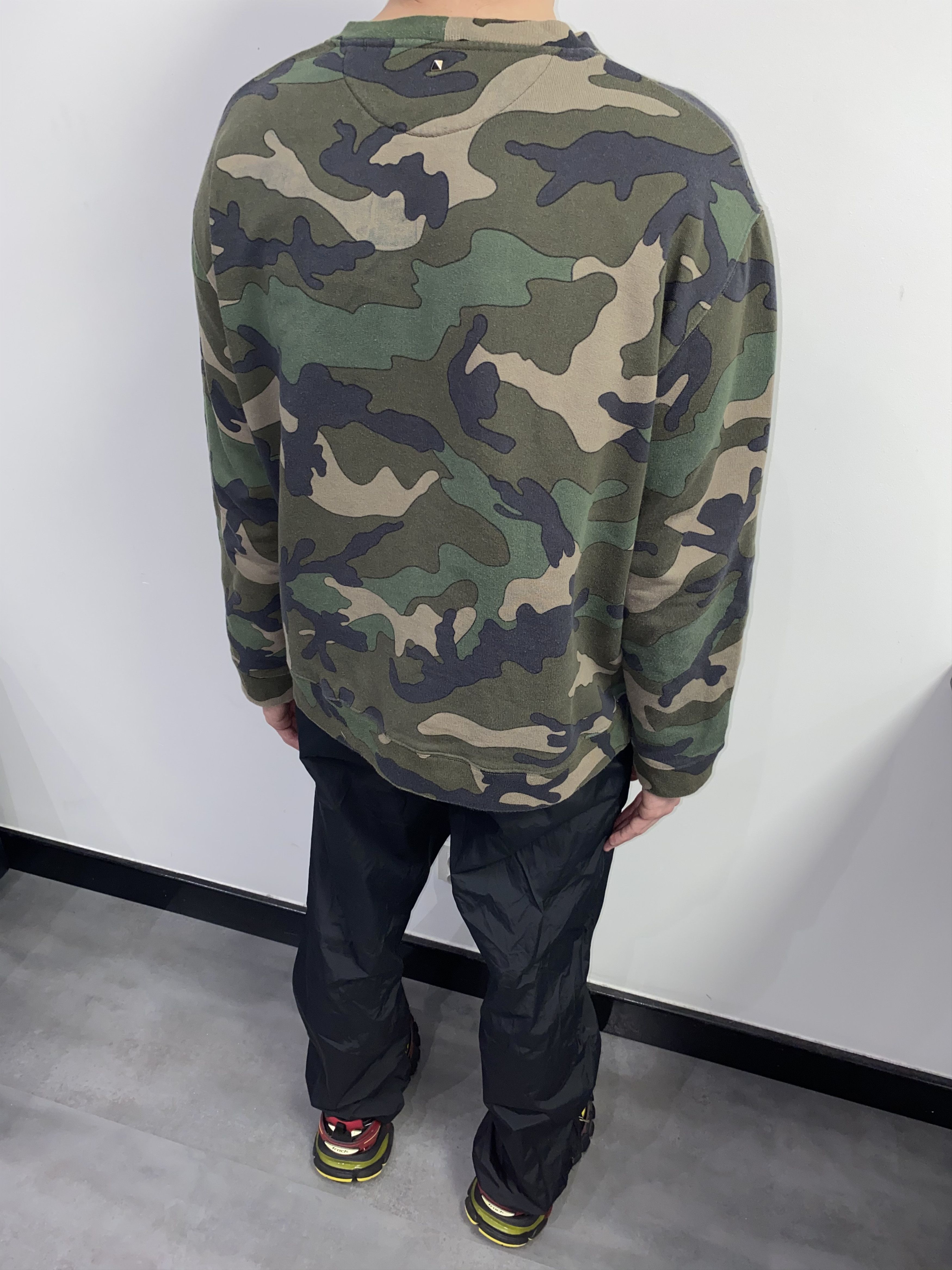 Valentino Valentino Camo Front Pocket Sweatshirt Size US L / EU 52-54 / 3 - 2 Thumbnail