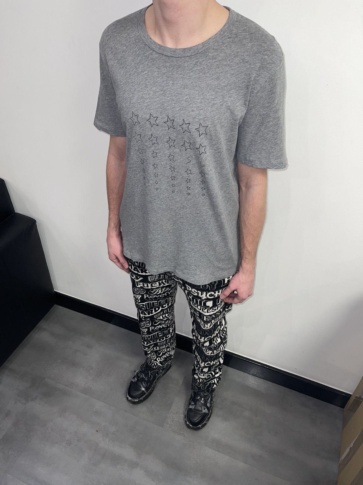 Saint Laurent Paris SS18 Saint Laurent Paris "SL" Star Logo Gray T-Shirt Size US S / EU 44-46 / 1 - 8 Thumbnail